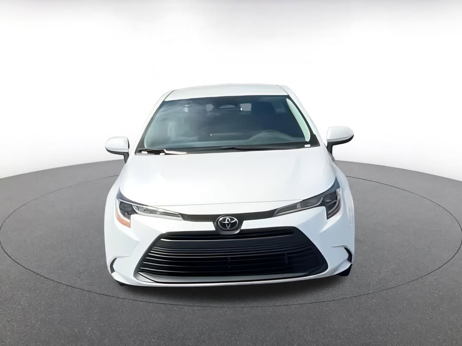 Thumbnail: 2024 Toyota Corolla - 4