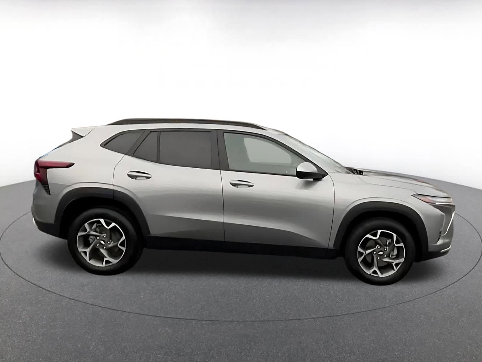 Thumbnail: 2025 Chevrolet Trax - 14