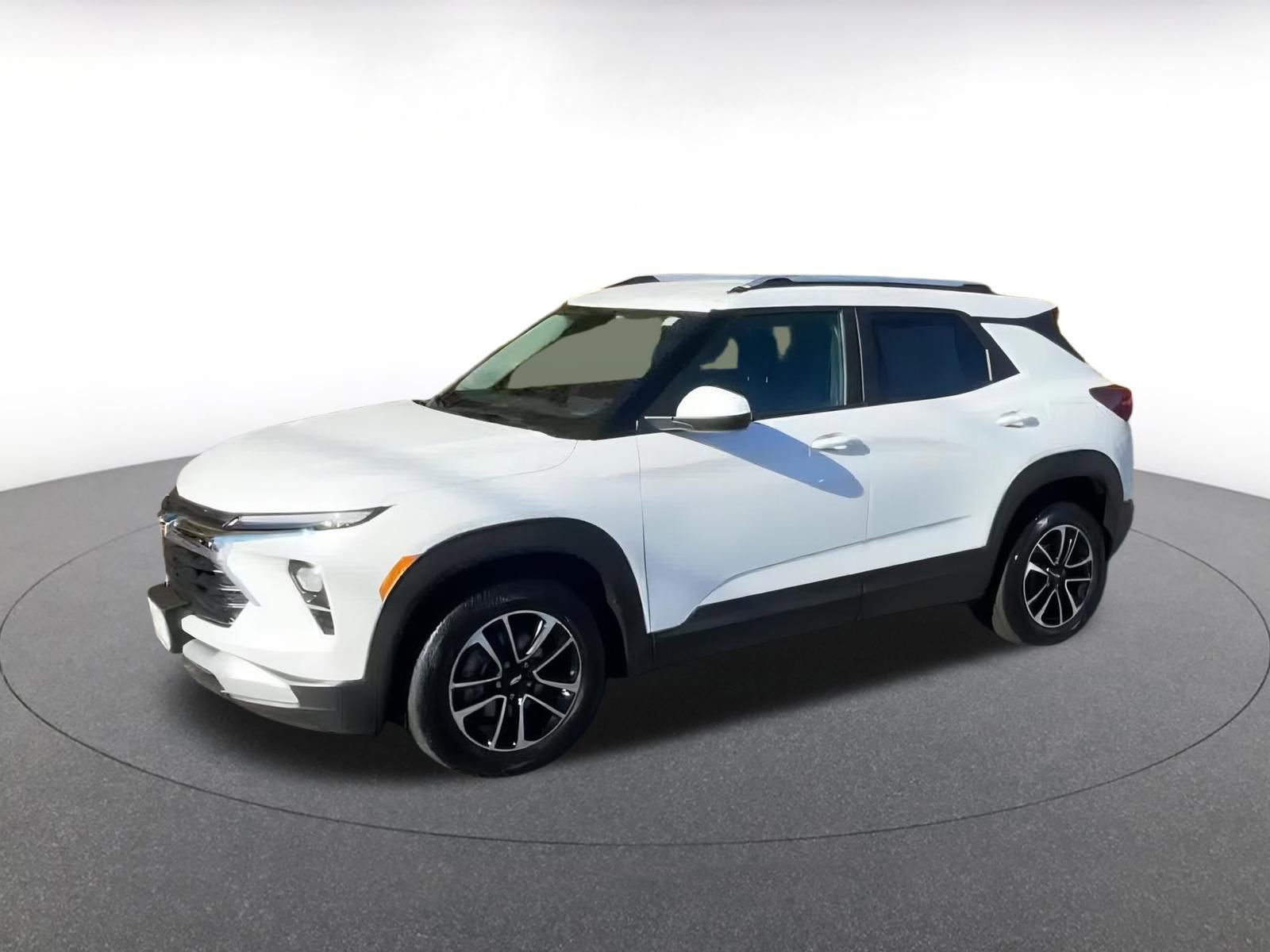 Thumbnail: 2025 Chevrolet TrailBlazer - 15