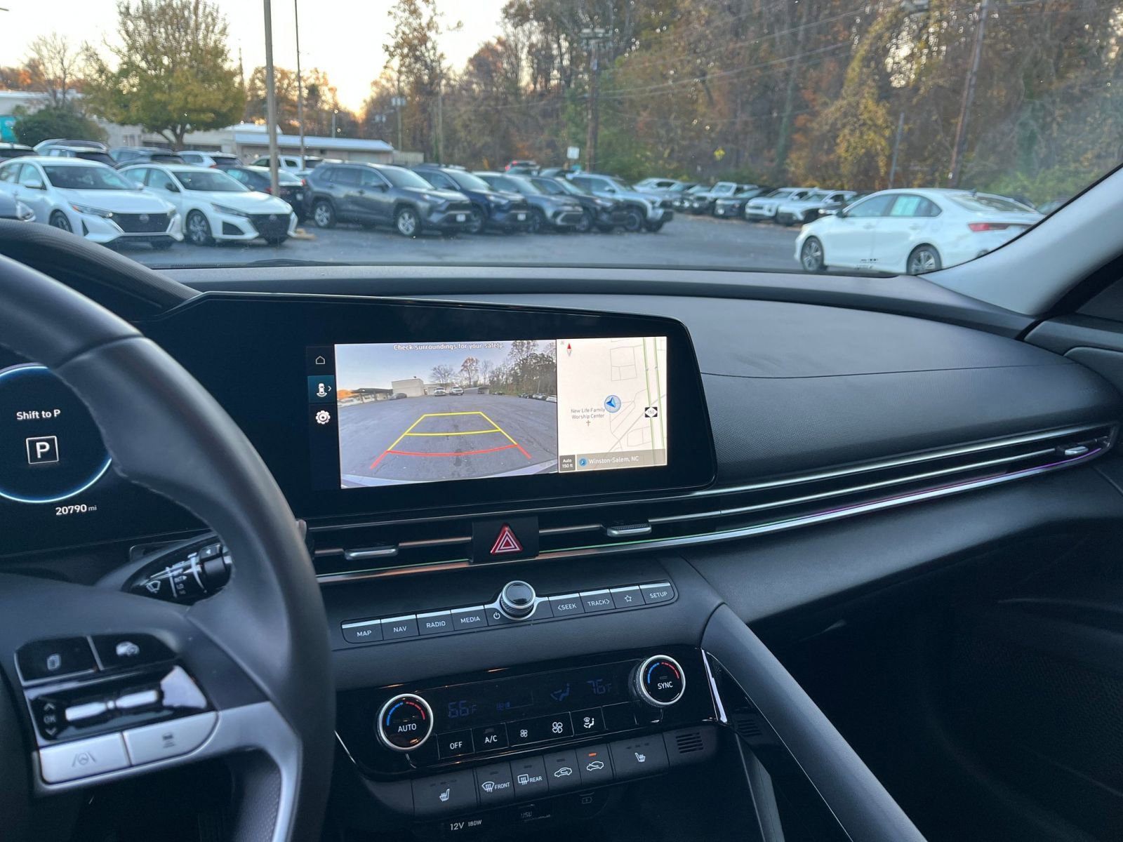 Thumbnail: 2025 Hyundai Elantra - 17