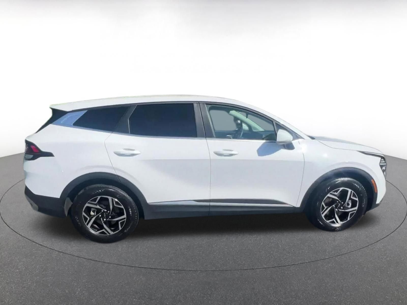 Thumbnail: 2025 Kia Sportage - 16