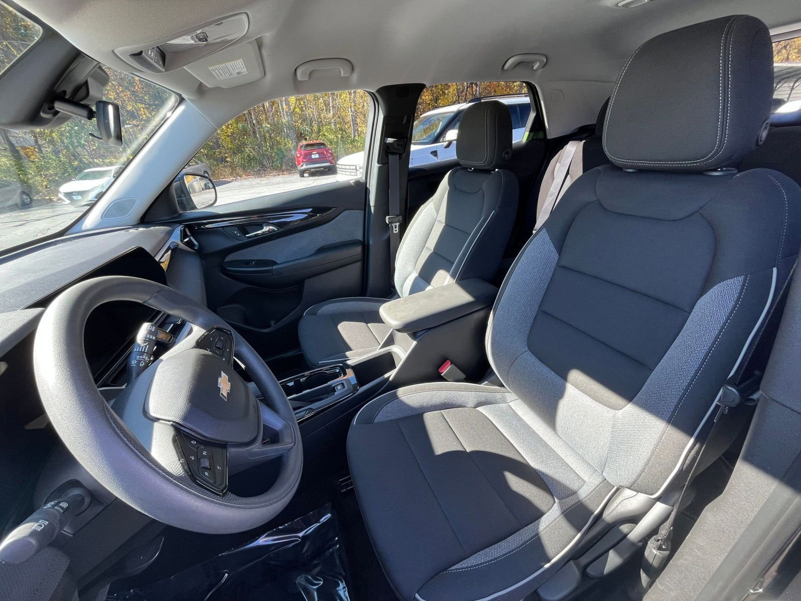 Thumbnail: 2025 Chevrolet TrailBlazer - 32