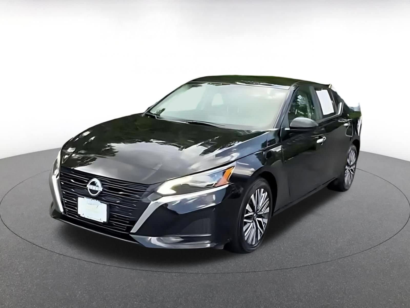 Thumbnail: 2025 Nissan Altima - 7