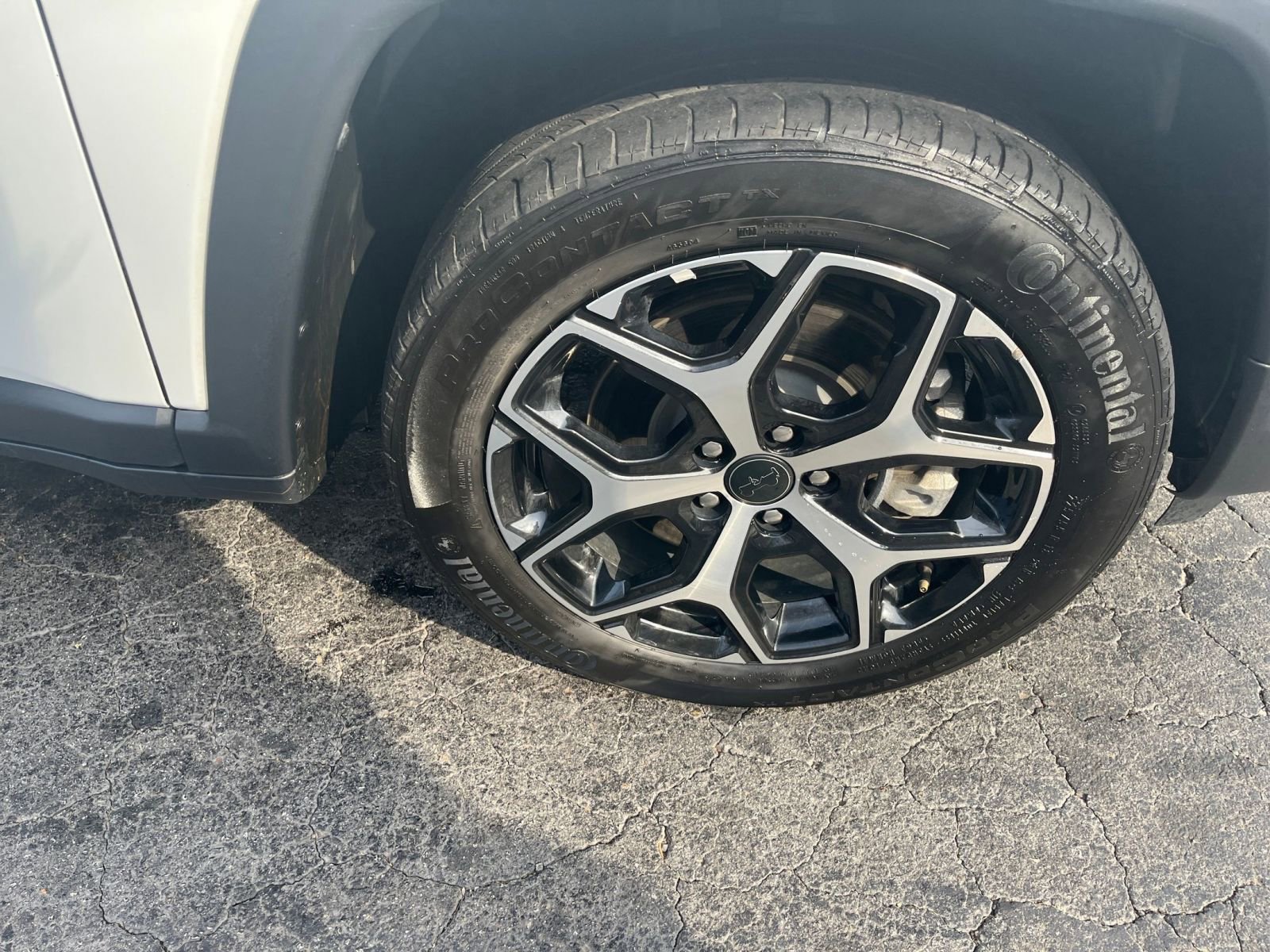 Thumbnail: 2025 Jeep Compass - 24