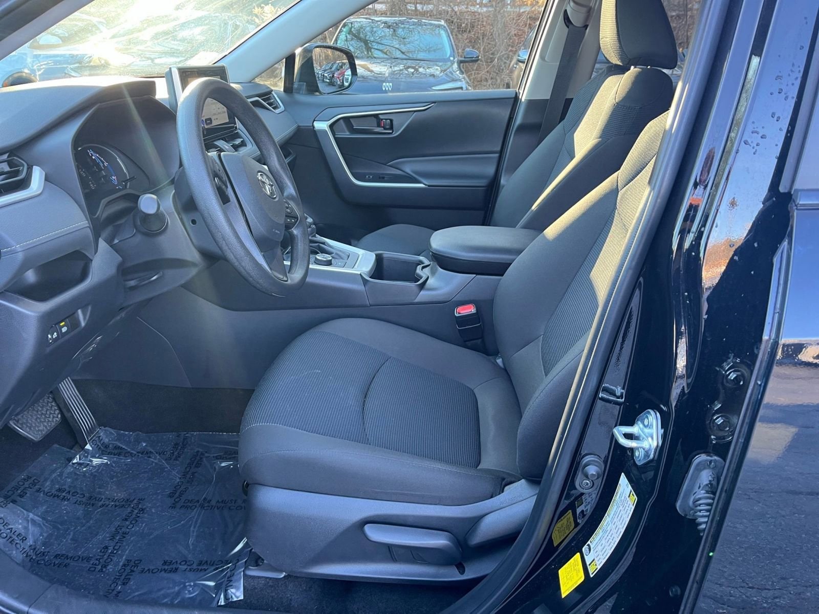 Thumbnail: 2025 Toyota RAV4 - 21