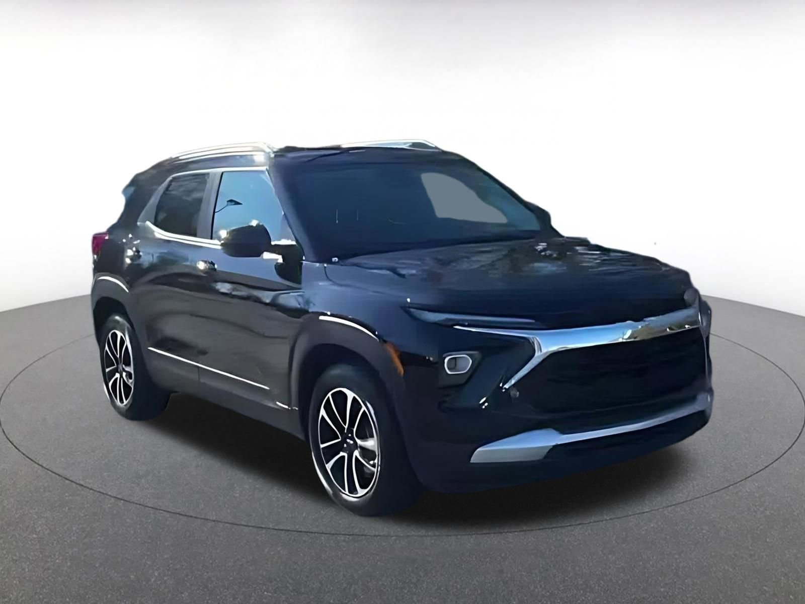 Thumbnail: 2025 Chevrolet TrailBlazer - 3