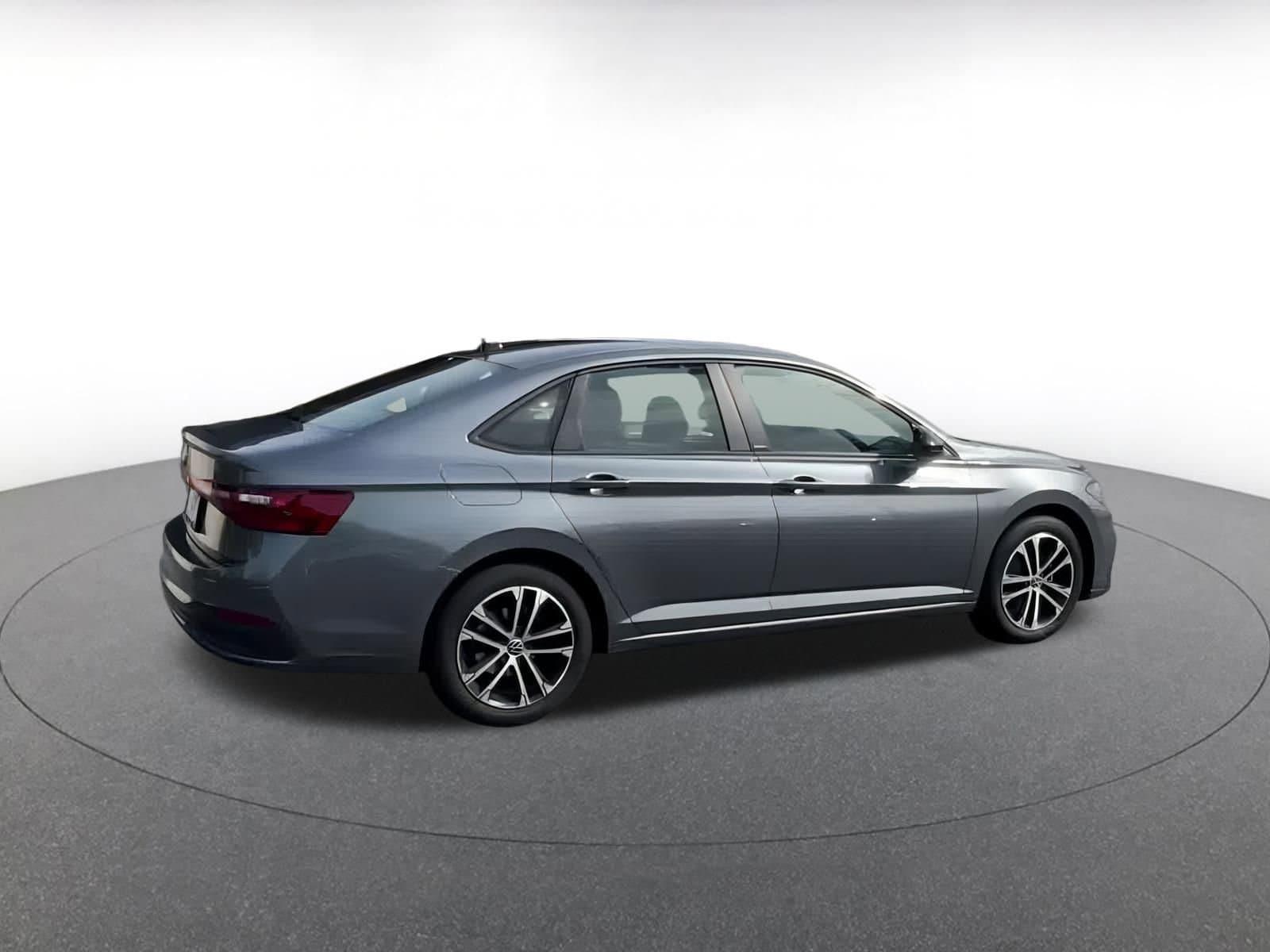 Thumbnail: 2025 Volkswagen Jetta - 14