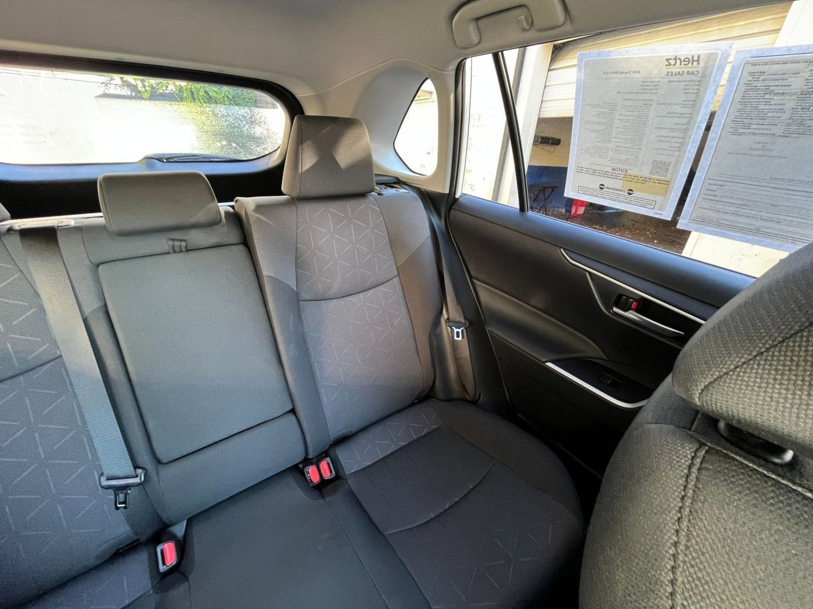 Thumbnail: 2025 Toyota RAV4 - 33