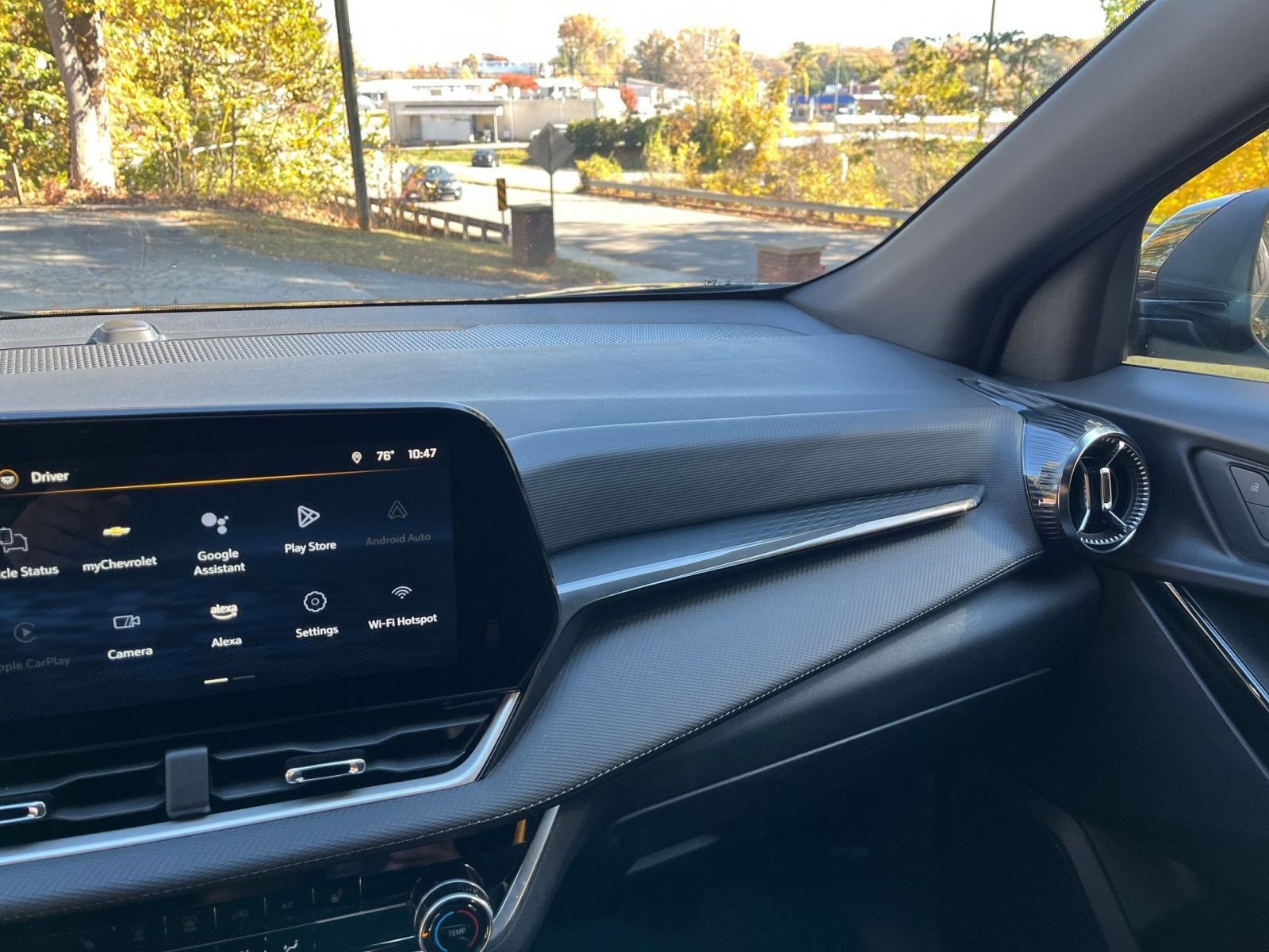 Thumbnail: 2025 Chevrolet Equinox - 30