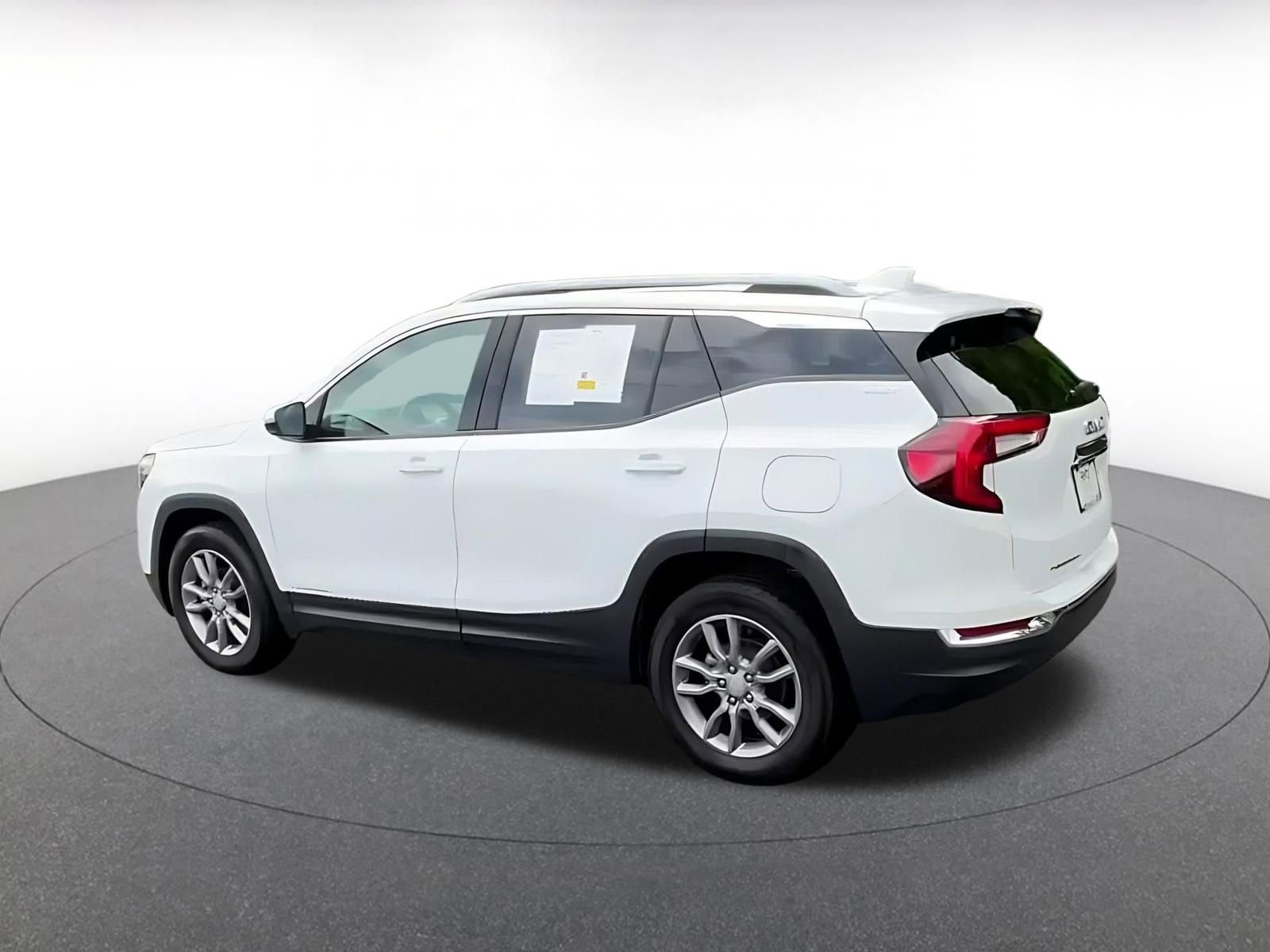 Thumbnail: 2024 GMC Terrain - 10