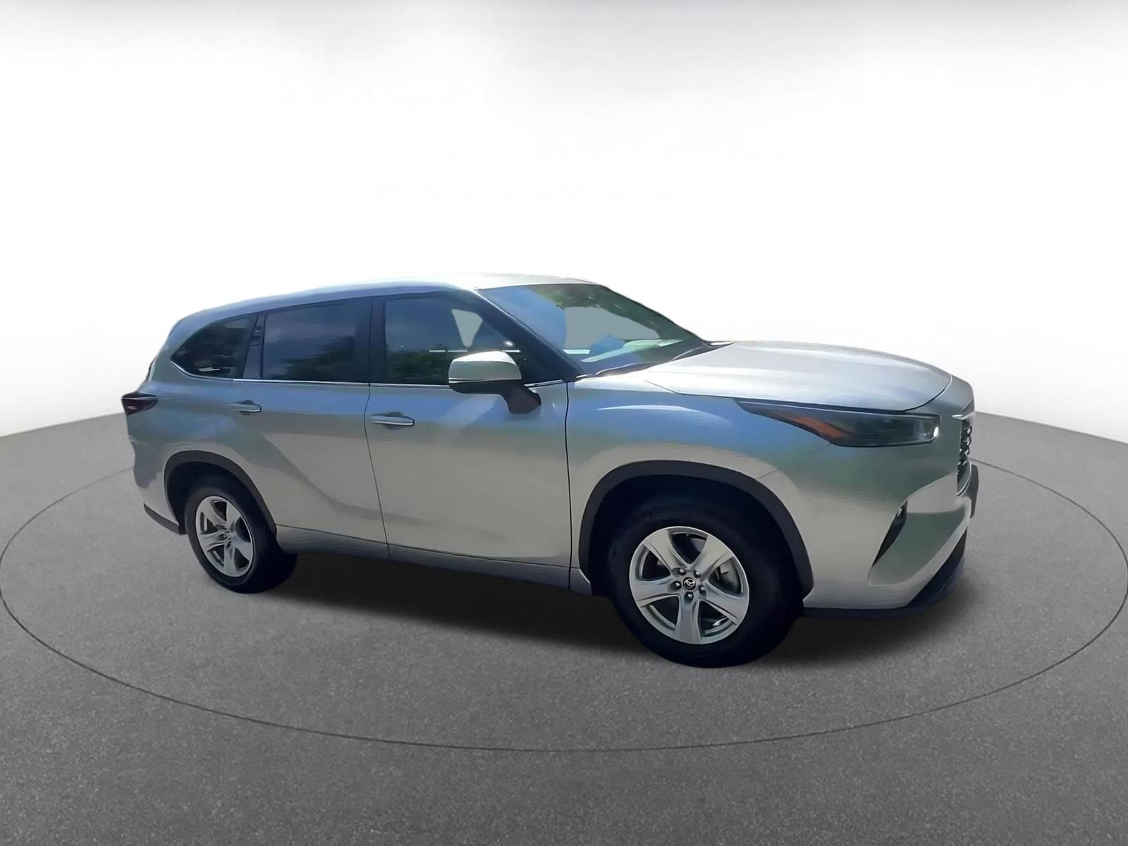 Thumbnail: 2025 Toyota Highlander - 2