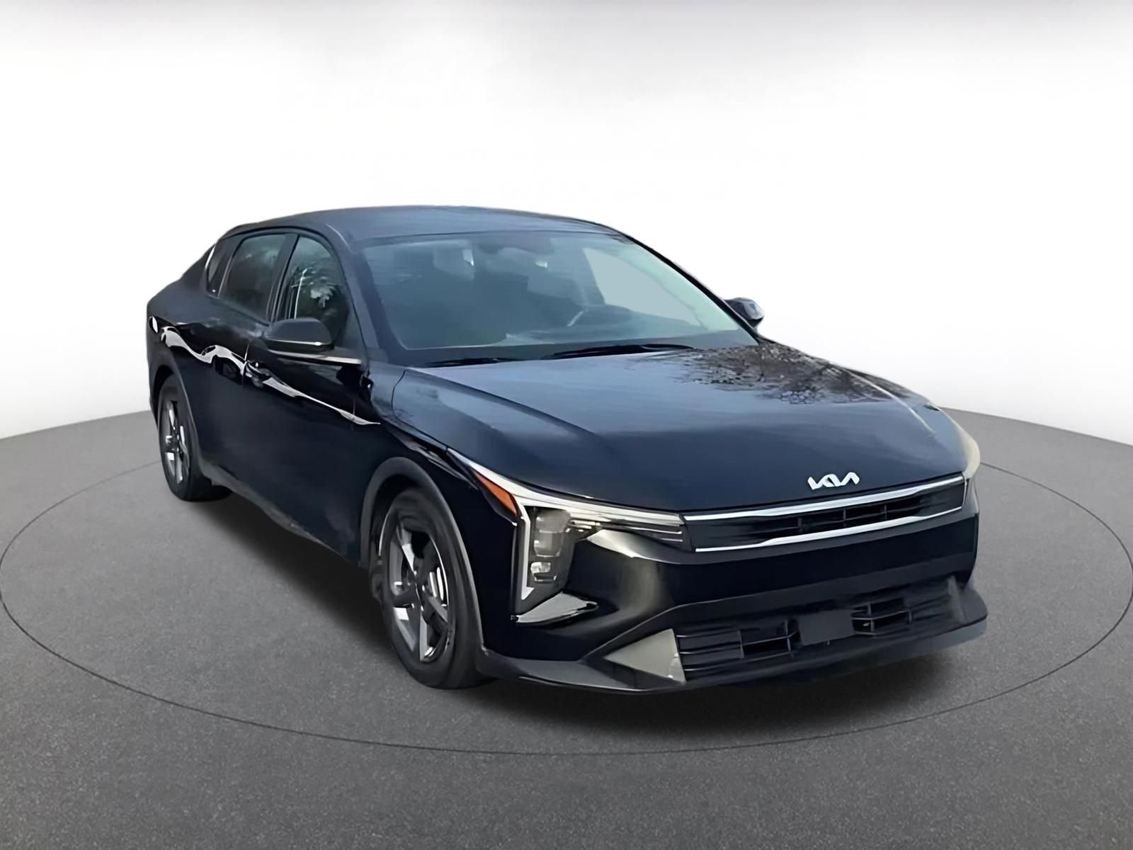 Thumbnail: 2025 Kia K4 - 3