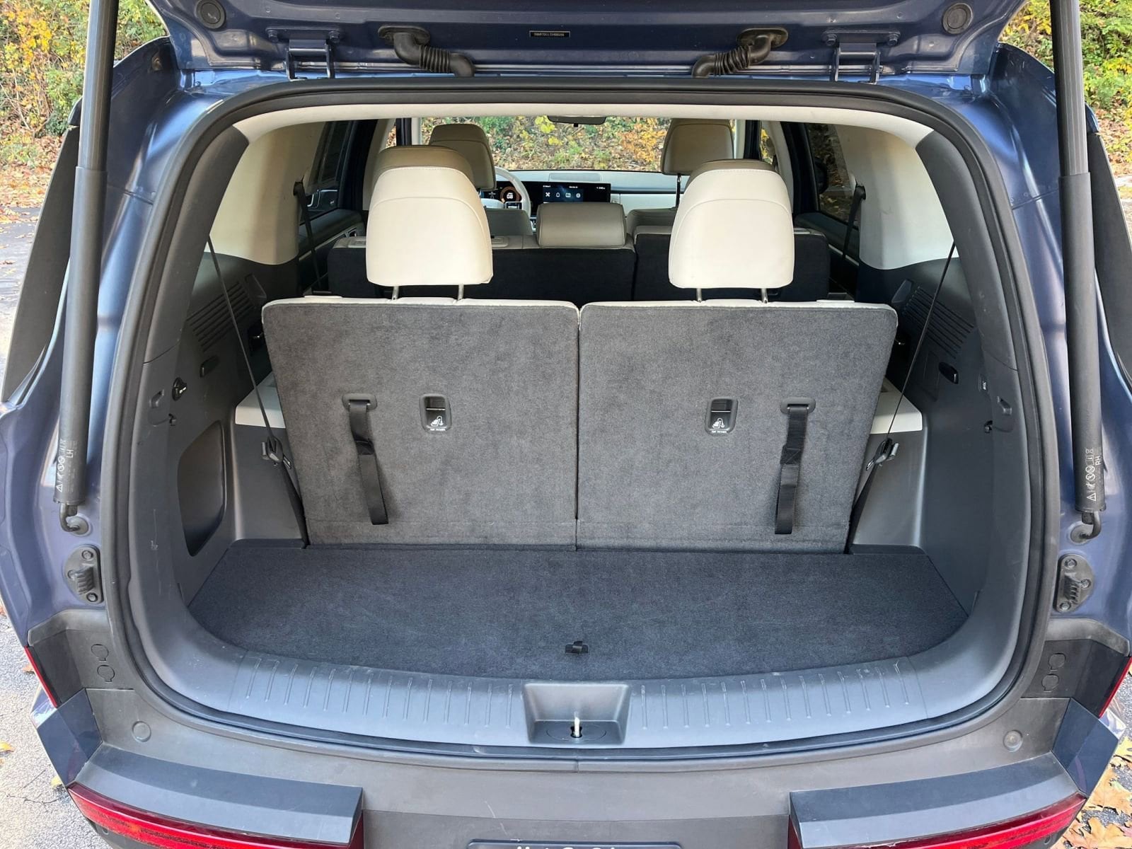 Thumbnail: 2025 Hyundai Santa Fe - 27