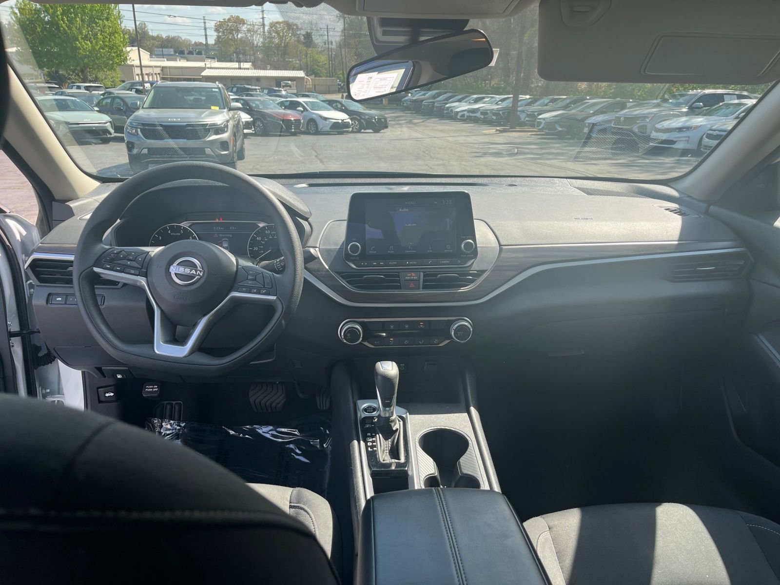 Thumbnail: 2025 Nissan Altima - 28