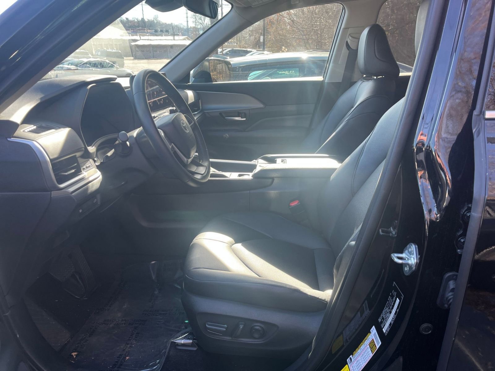 Thumbnail: 2025 Toyota Grand Highlander - 23