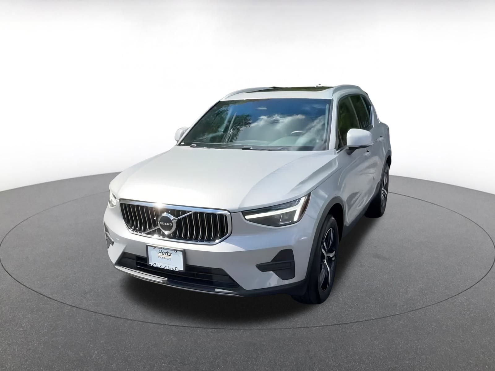 Thumbnail: 2024 Volvo XC40 - 11