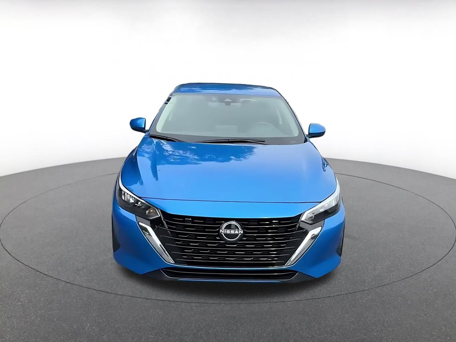Thumbnail: 2025 Nissan Sentra - 4