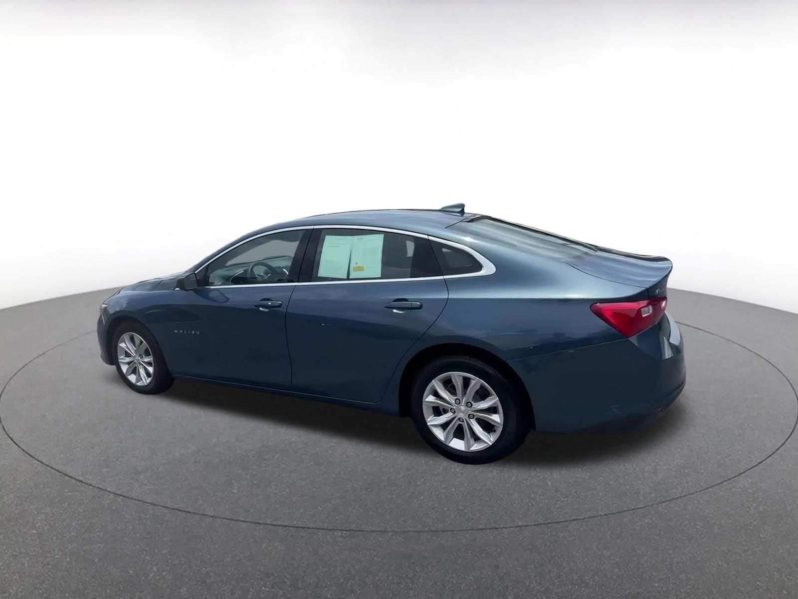 2024 Chevrolet Malibu LT 10