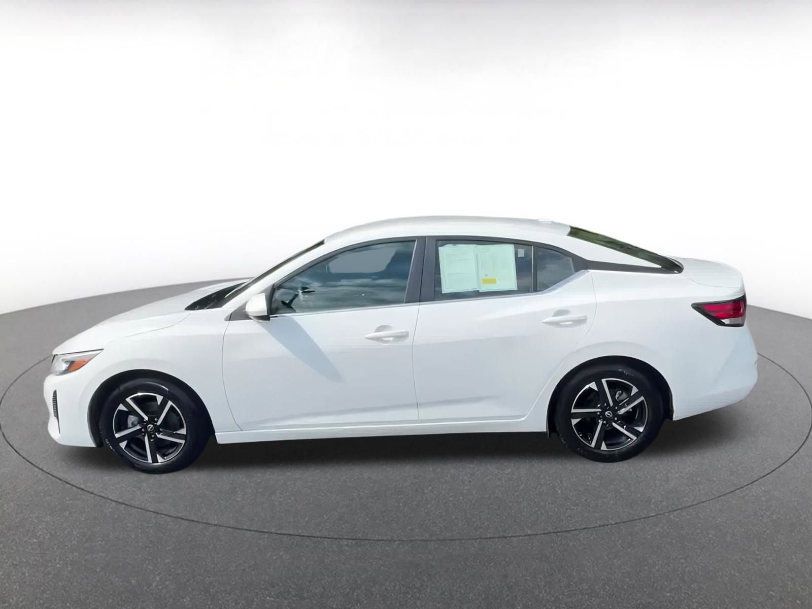 Thumbnail: 2024 Nissan Sentra - 9