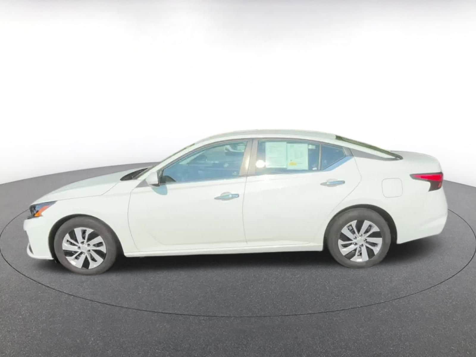 Thumbnail: 2023 Nissan Altima - 8