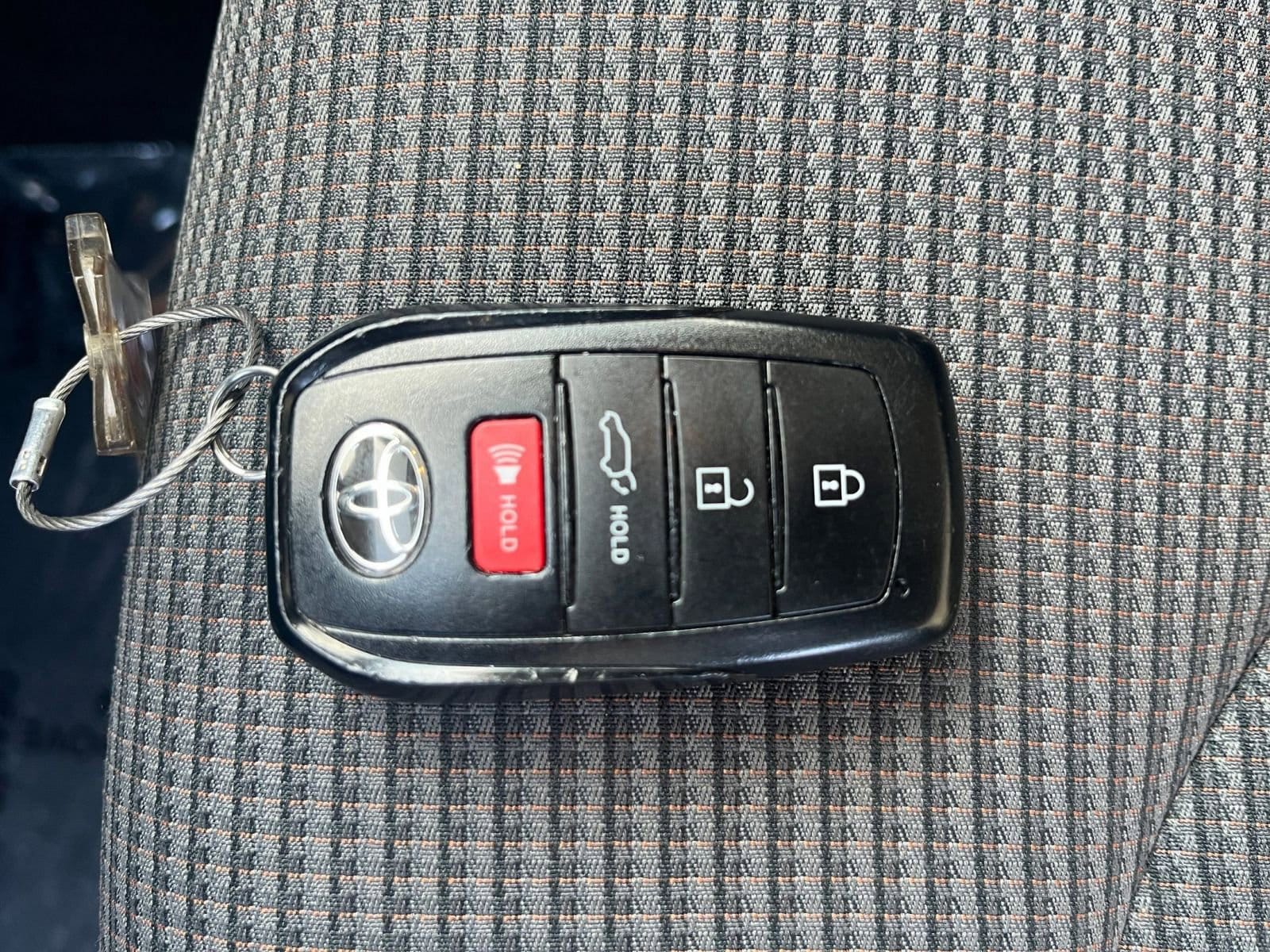 Thumbnail: 2025 Toyota Highlander - 18