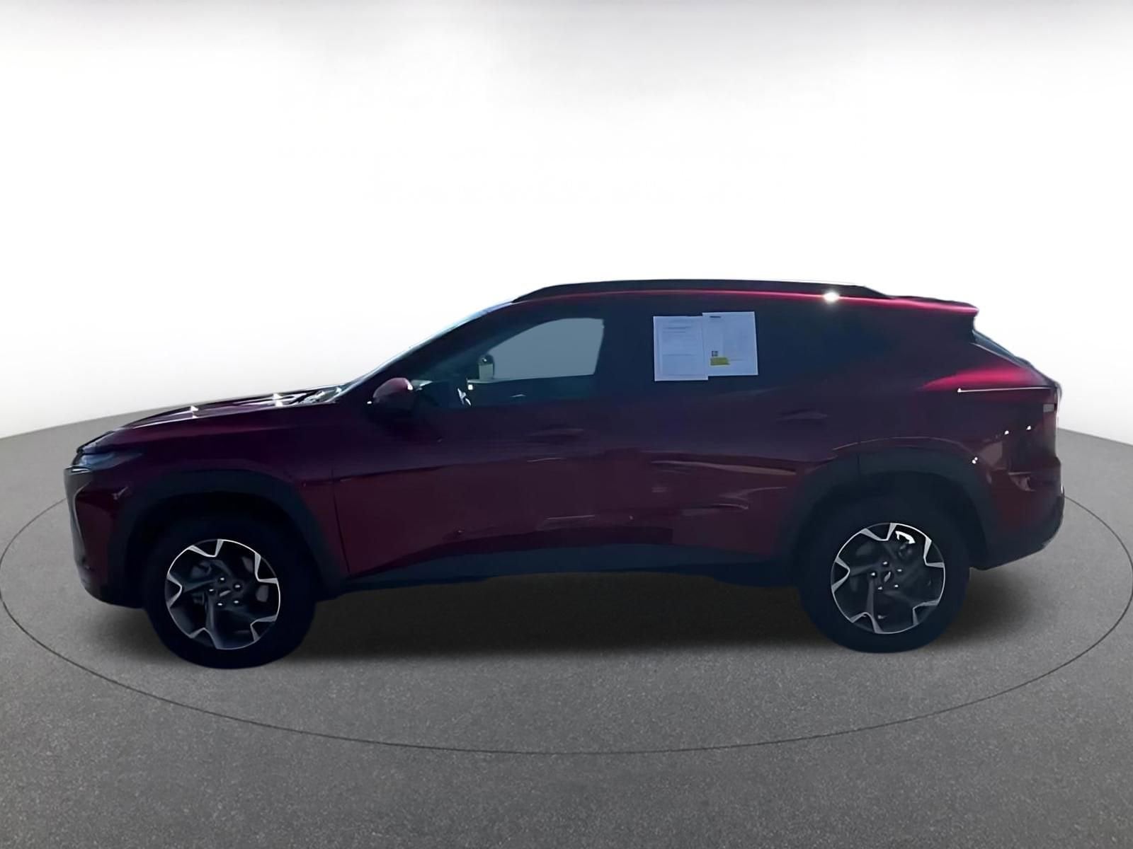 Thumbnail: 2025 Chevrolet Trax - 4