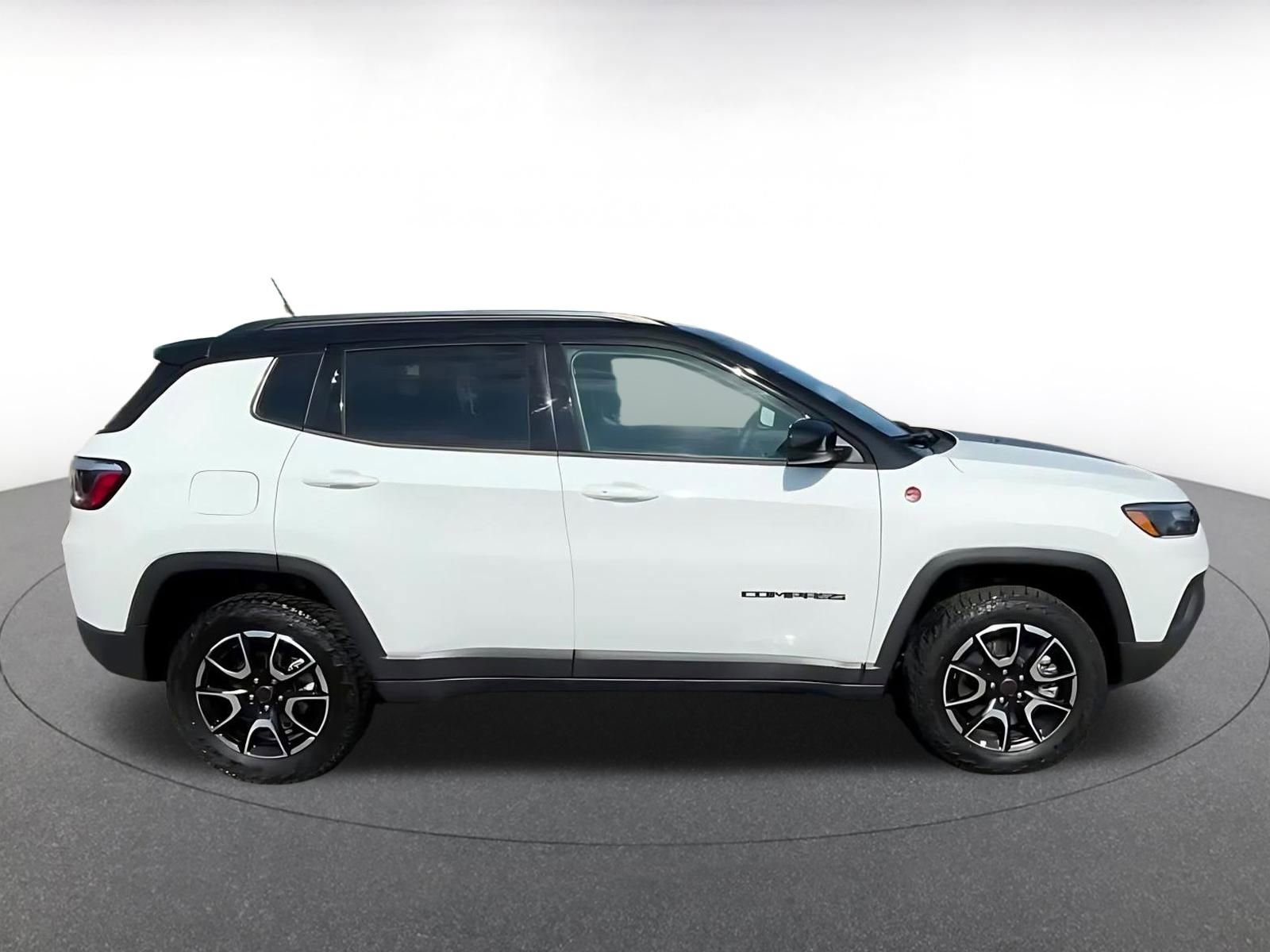 Thumbnail: 2025 Jeep Compass - 15