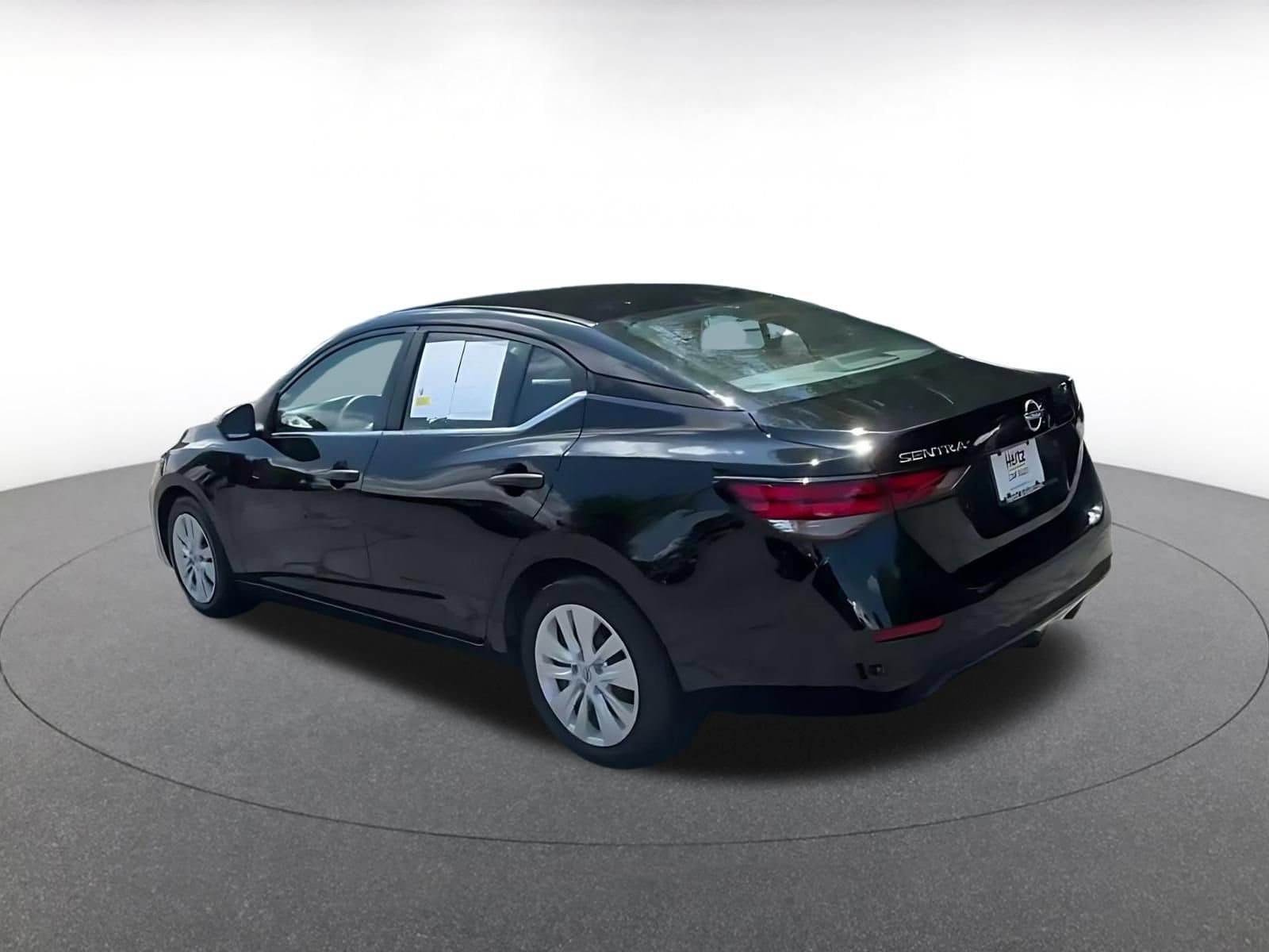Thumbnail: 2025 Nissan Sentra - 8