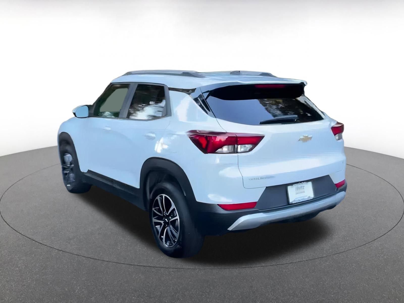 Thumbnail: 2025 Chevrolet TrailBlazer - 11