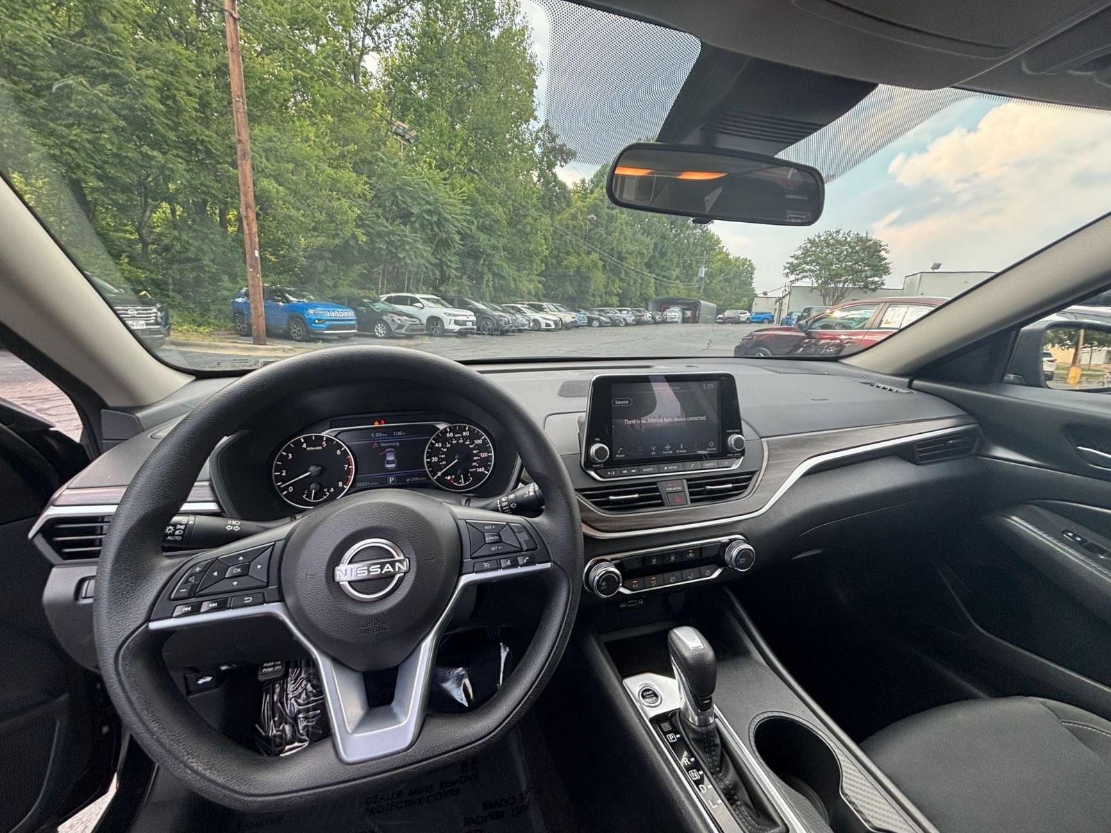 Thumbnail: 2025 Nissan Altima - 29