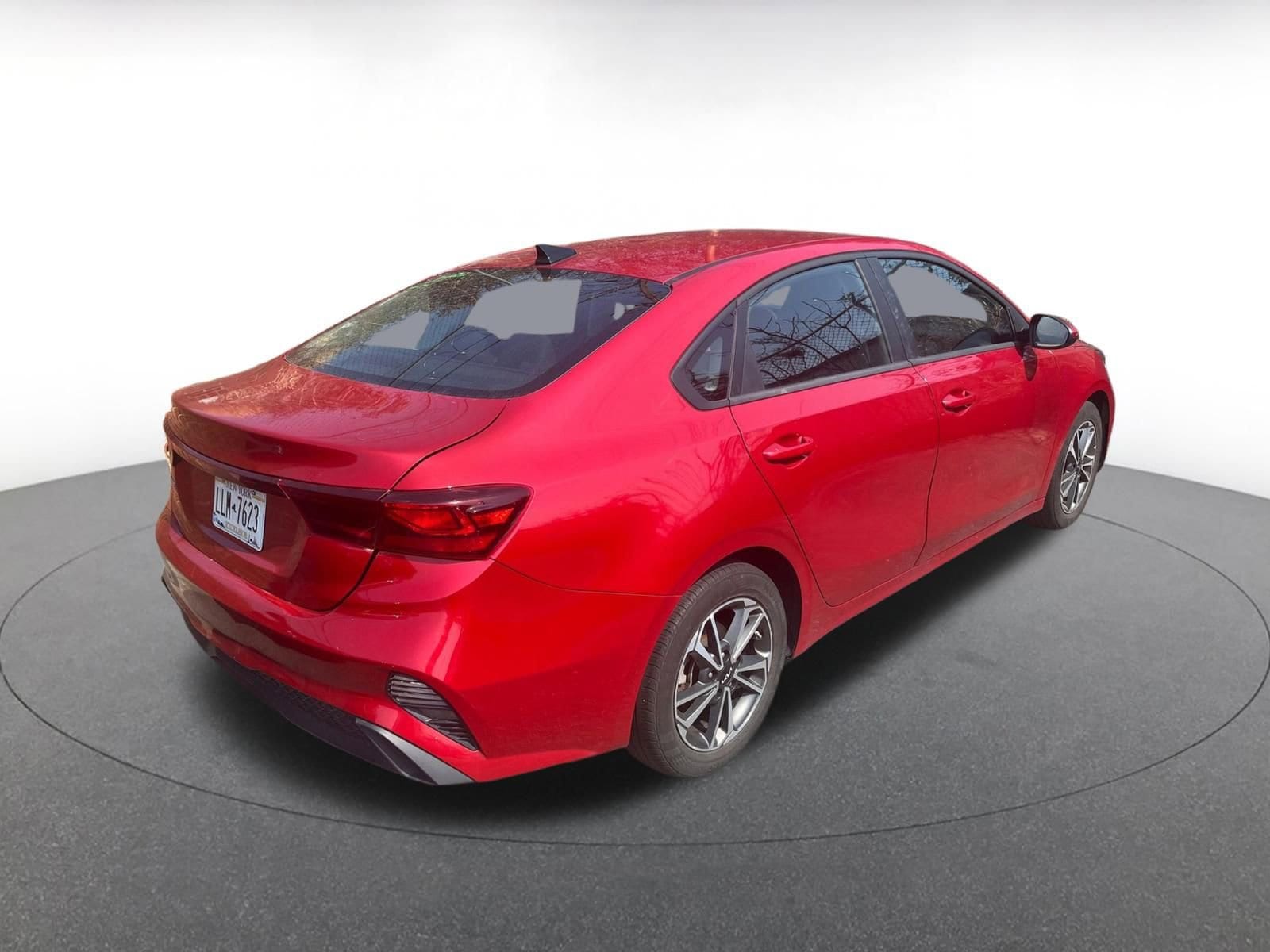 Thumbnail: 2024 Kia Forte - 8