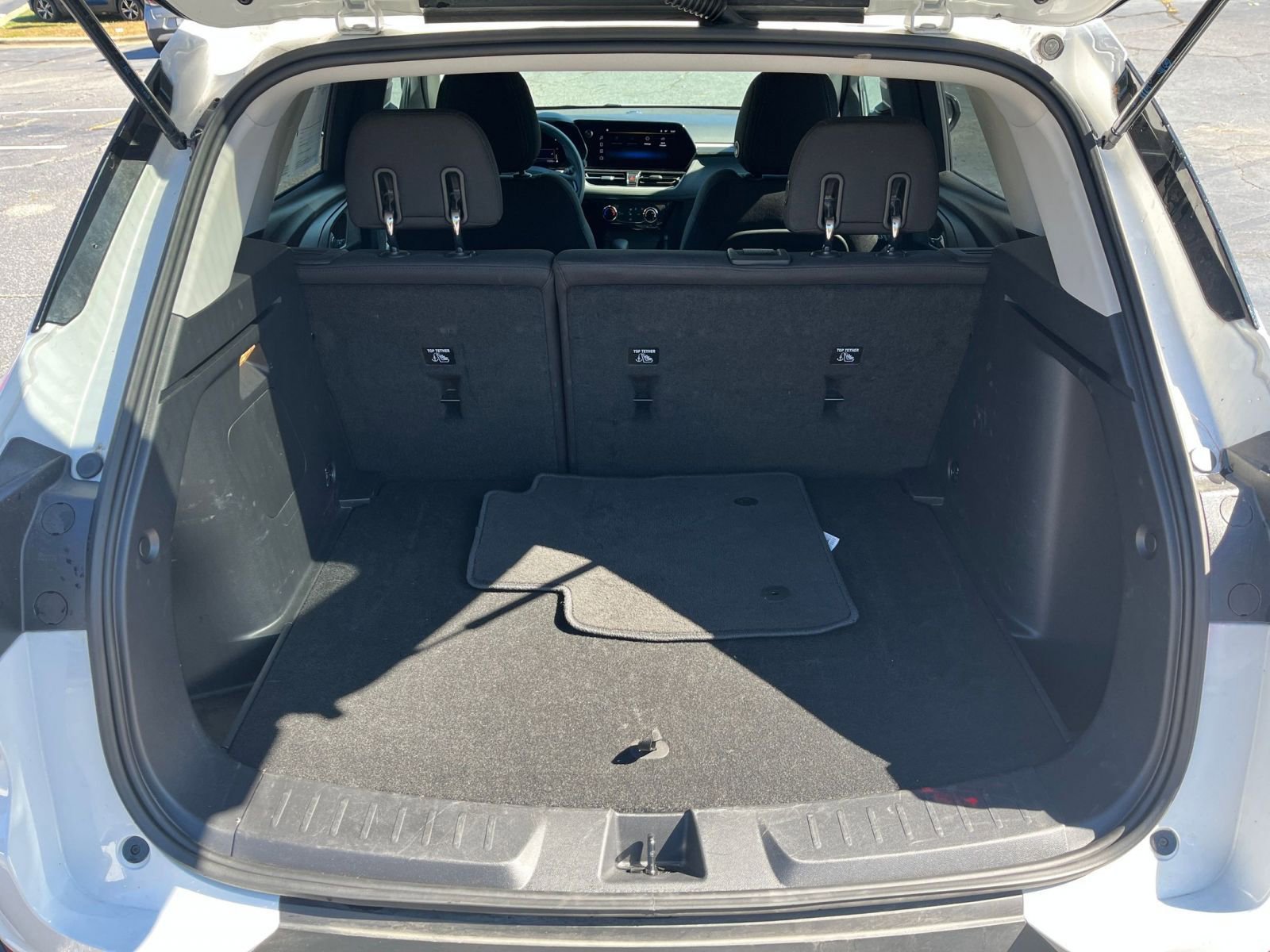 Thumbnail: 2025 Chevrolet TrailBlazer - 27