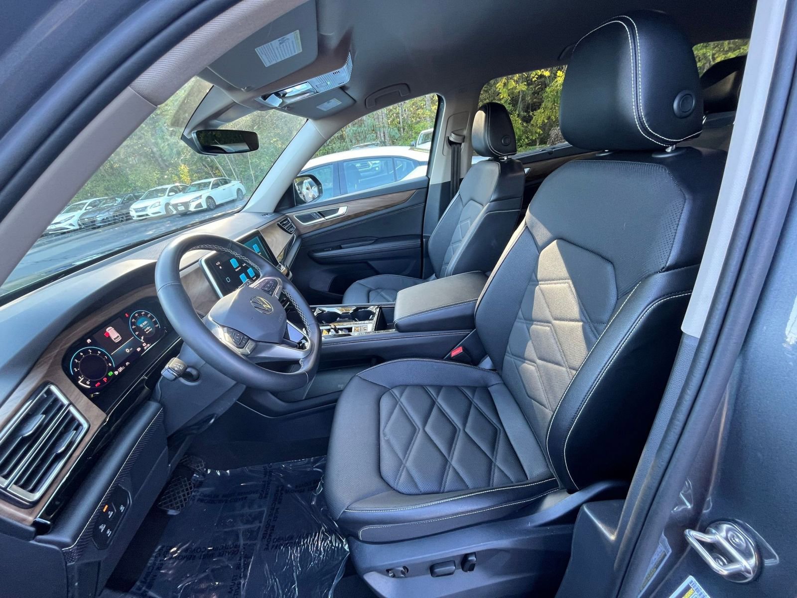 Thumbnail: 2025 Volkswagen Atlas - 23