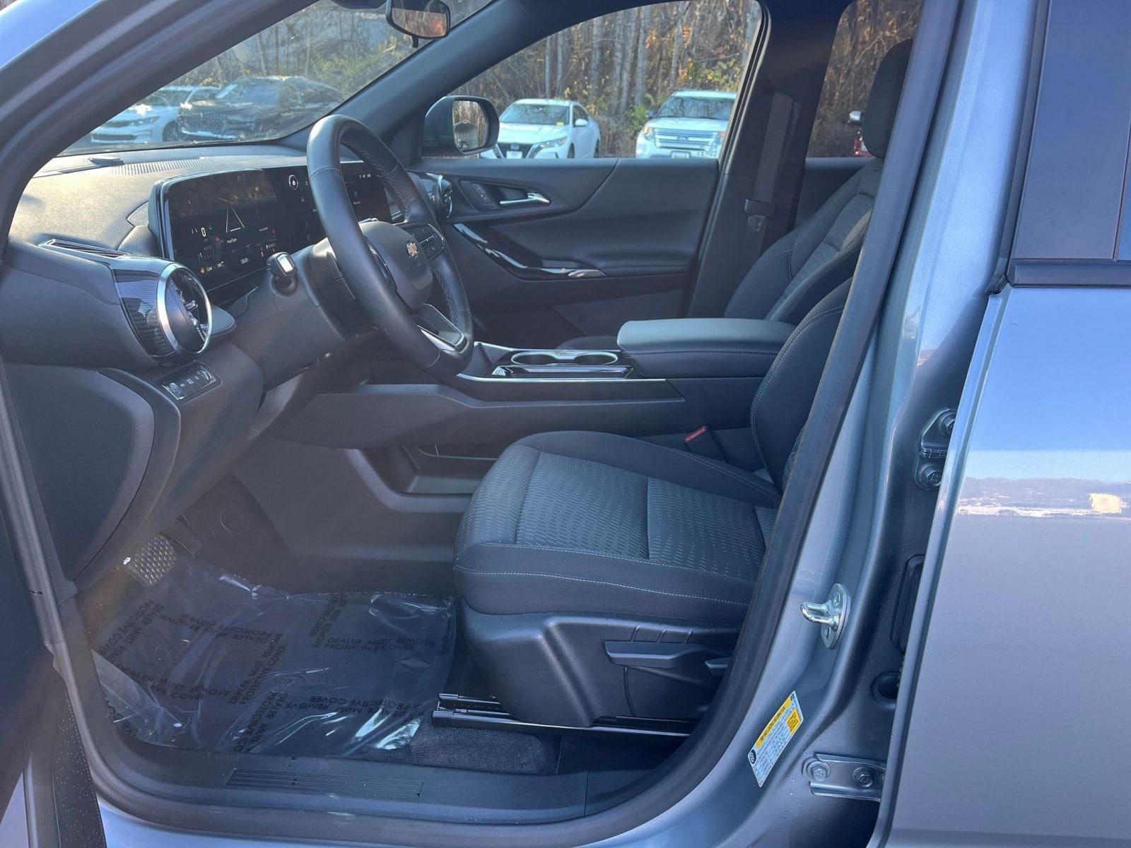 Thumbnail: 2025 Chevrolet Equinox - 21