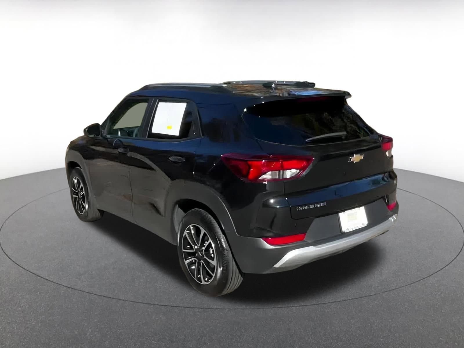 Thumbnail: 2025 Chevrolet TrailBlazer - 11