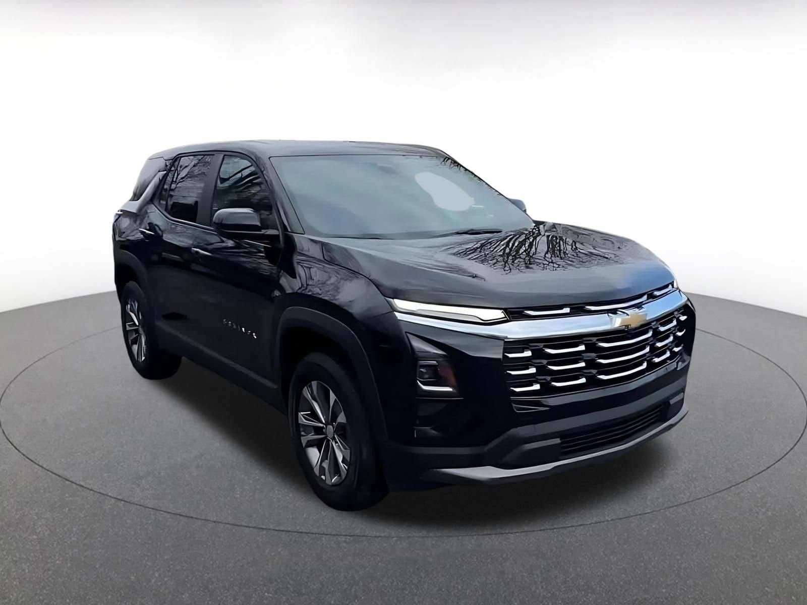 Thumbnail: 2025 Chevrolet Equinox - 3