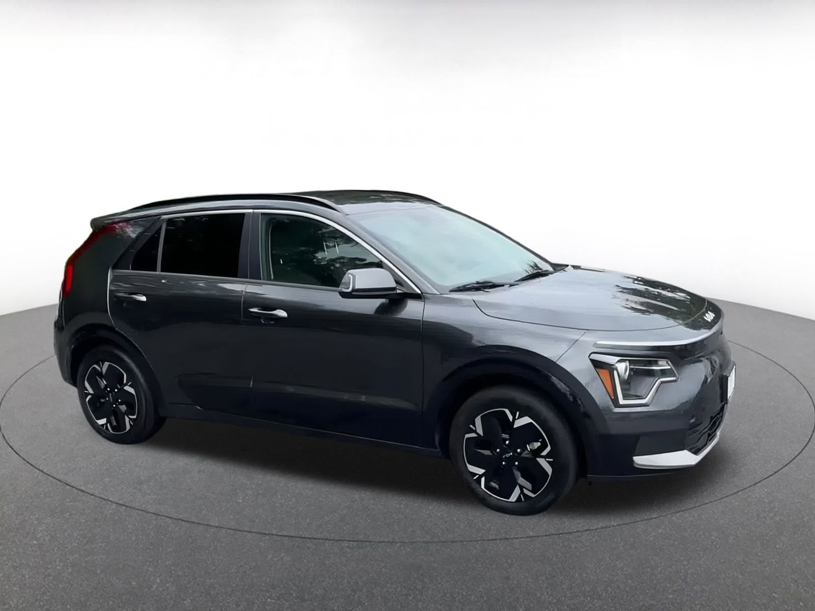 Thumbnail: 2023 Kia Niro - 2