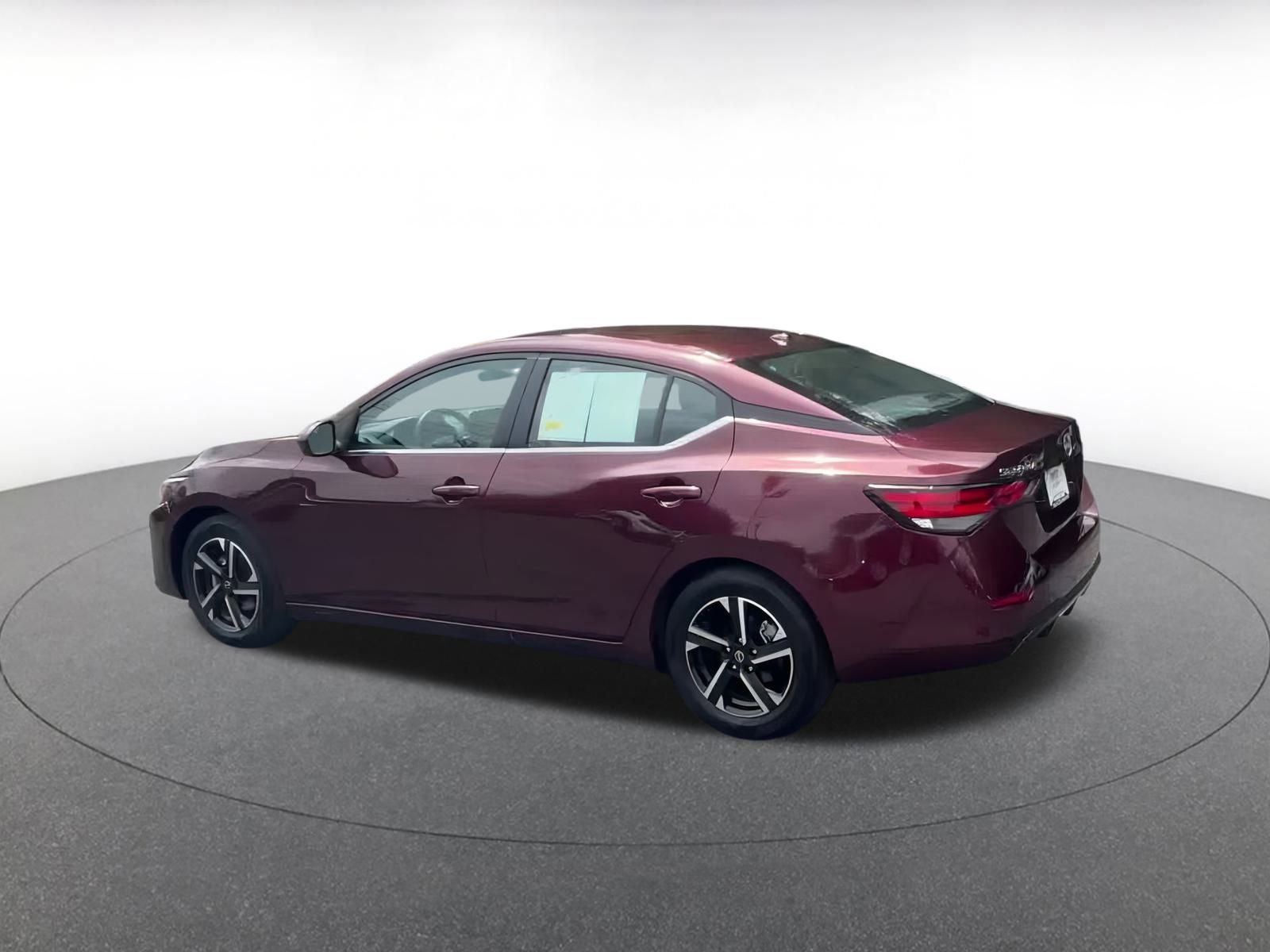 Thumbnail: 2024 Nissan Sentra - 9