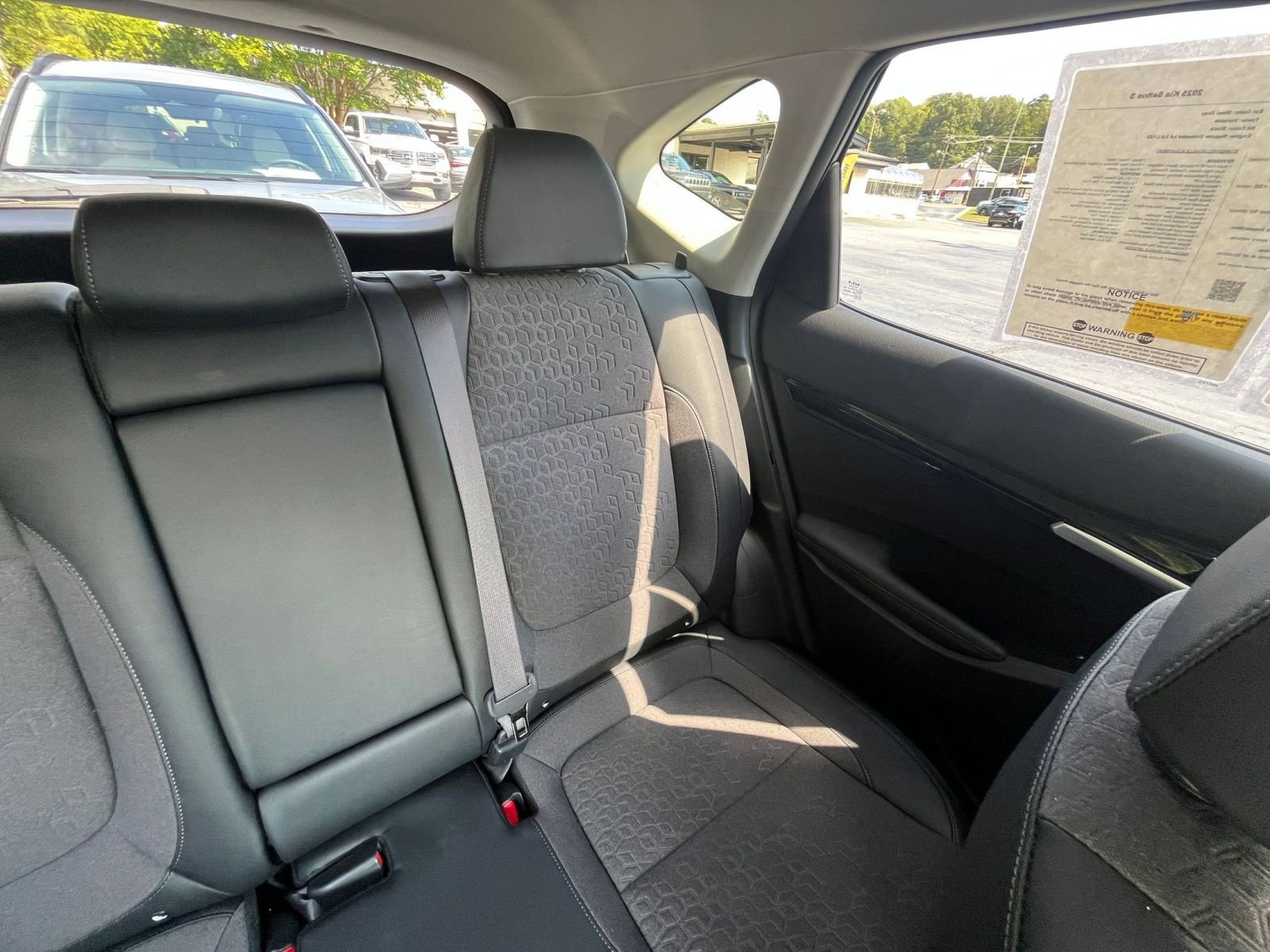 Thumbnail: 2025 Kia Seltos - 33