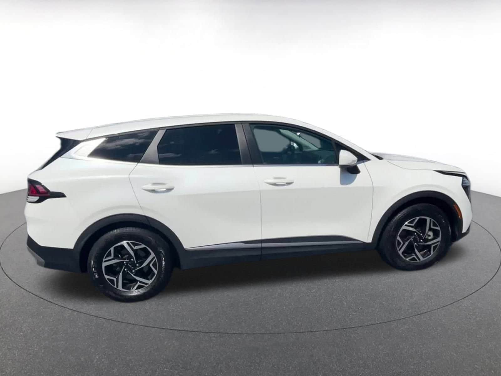Thumbnail: 2024 Kia Sportage - 16