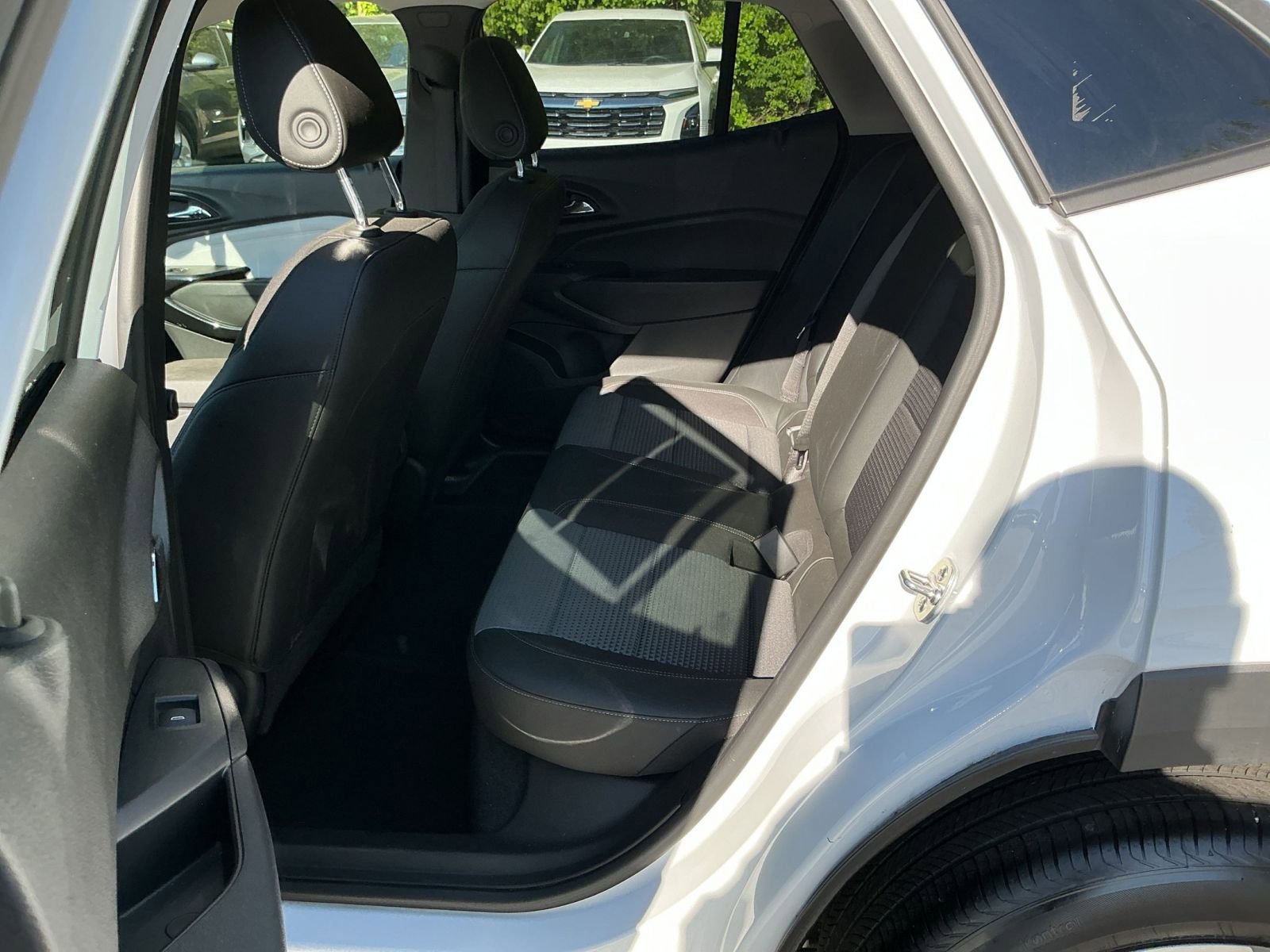 Thumbnail: 2025 Chevrolet Trax - 21