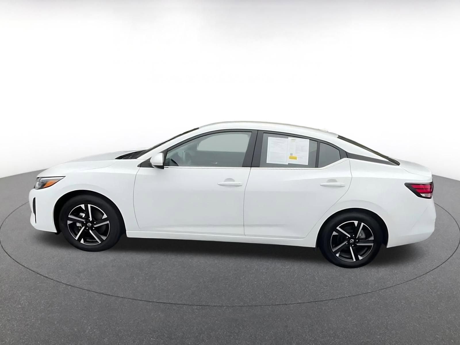 Thumbnail: 2025 Nissan Sentra - 9