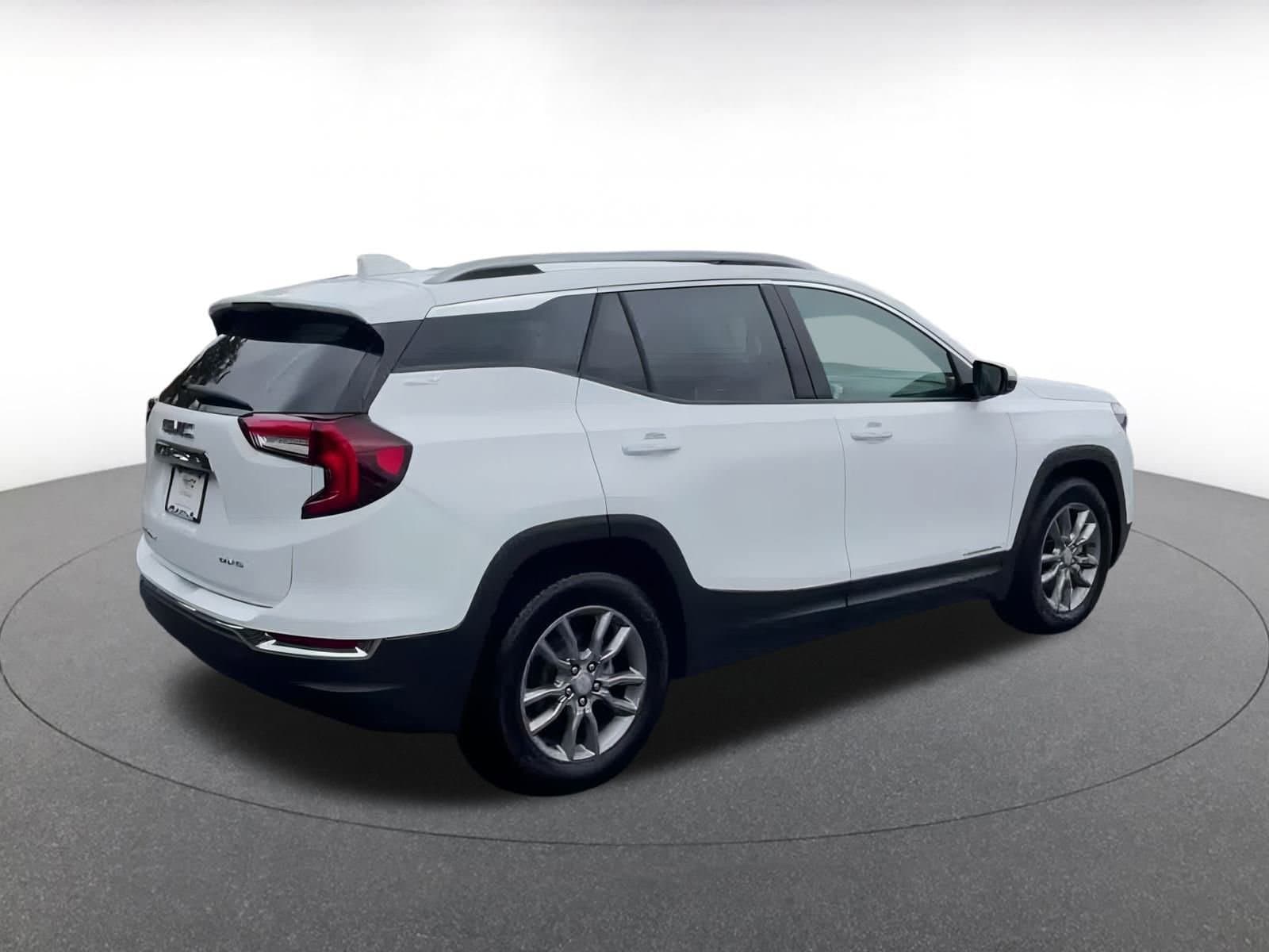 Thumbnail: 2024 GMC Terrain - 15