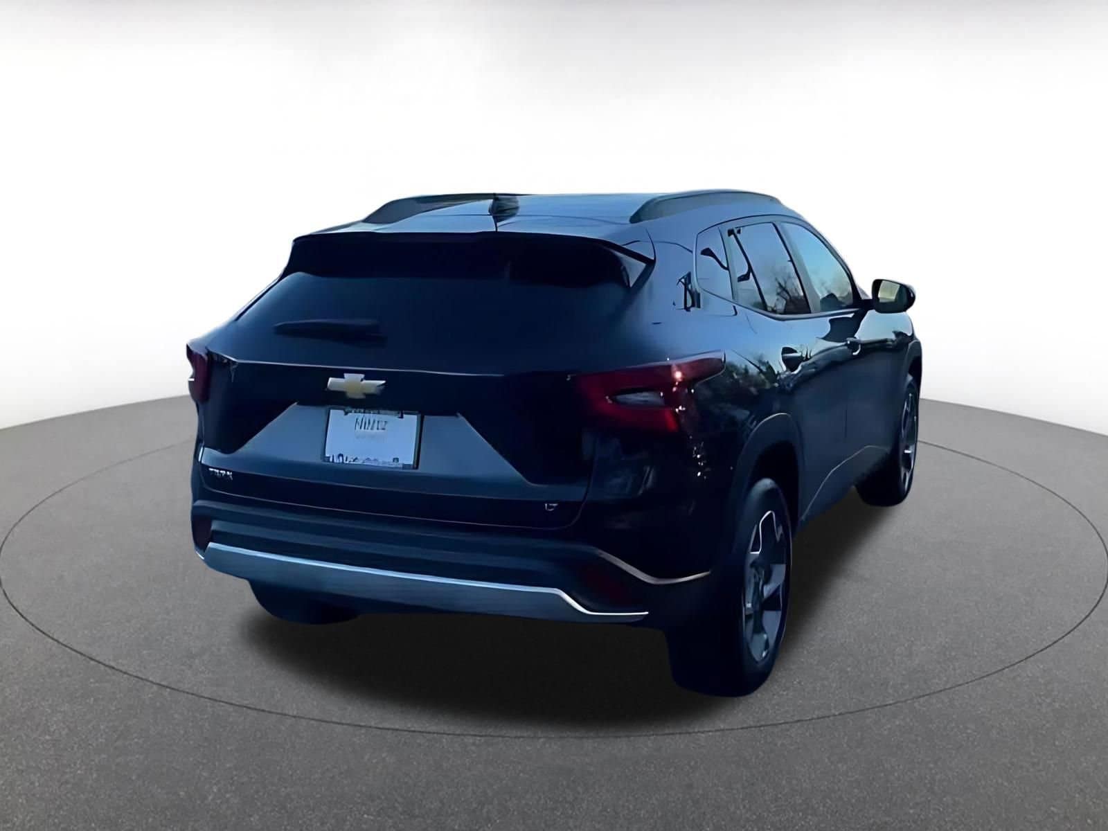 Thumbnail: 2025 Chevrolet Trax - 11