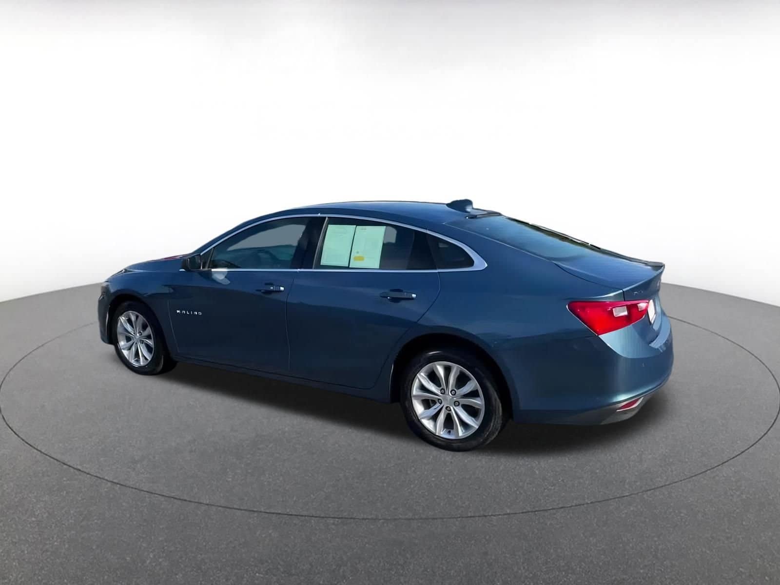 Thumbnail: 2024 Chevrolet Malibu - 10