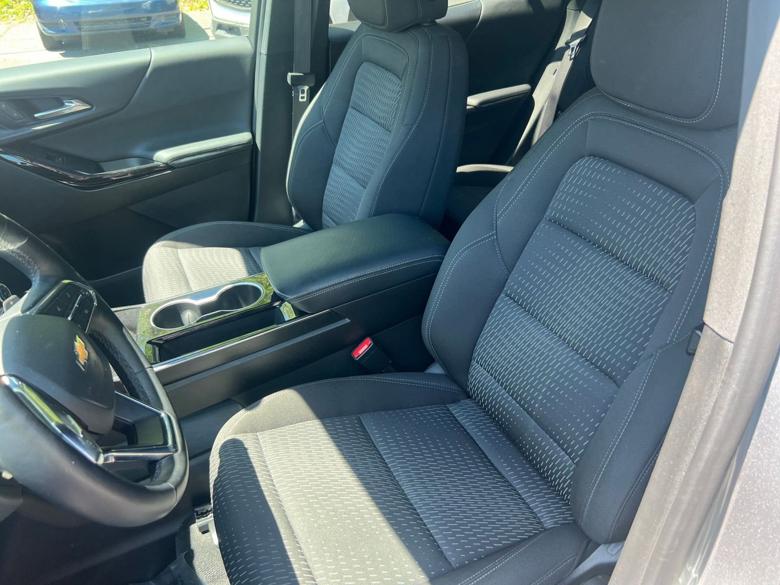 Thumbnail: 2025 Chevrolet Equinox - 32