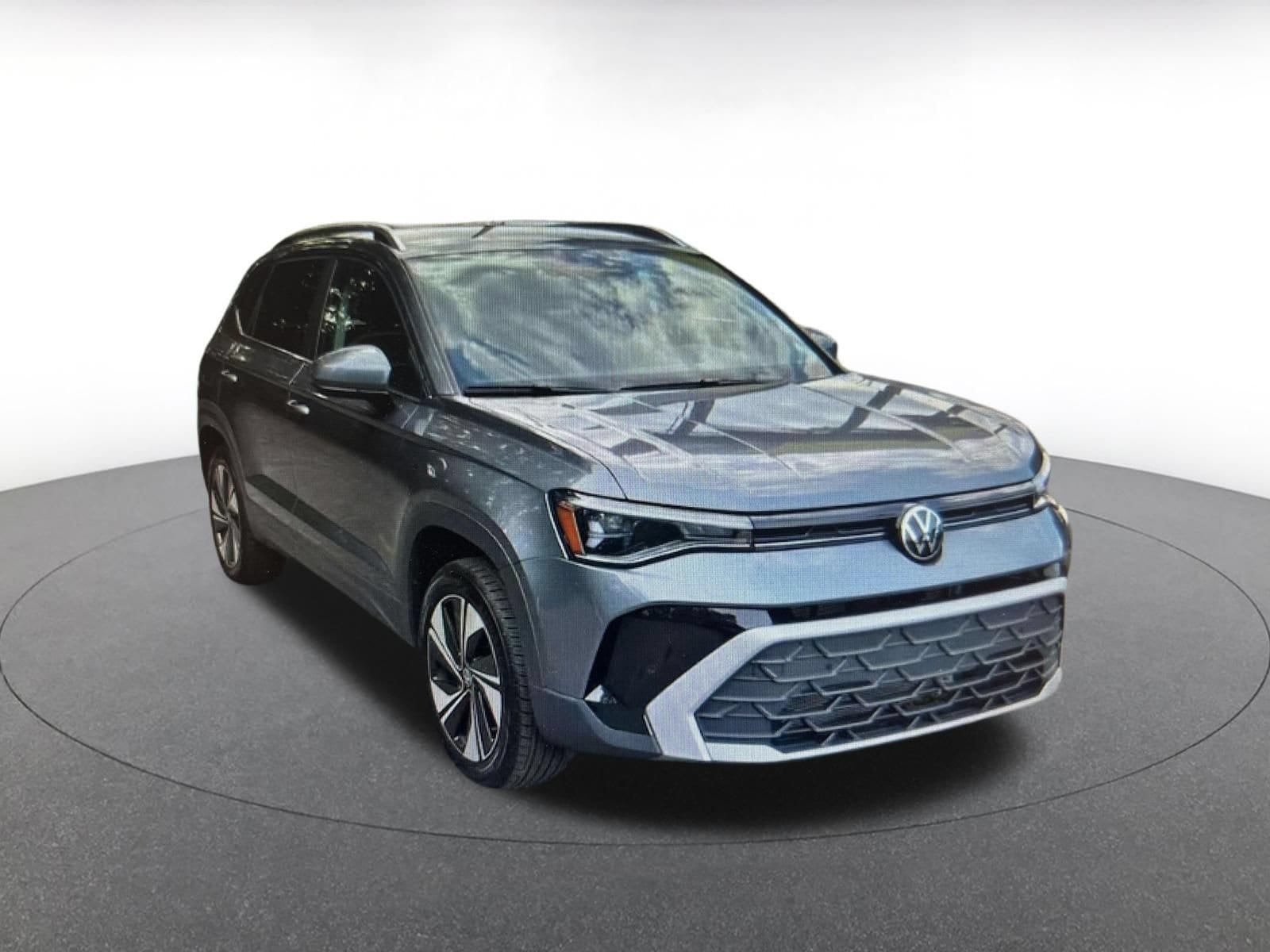 Thumbnail: 2026 Volkswagen Taos - 3