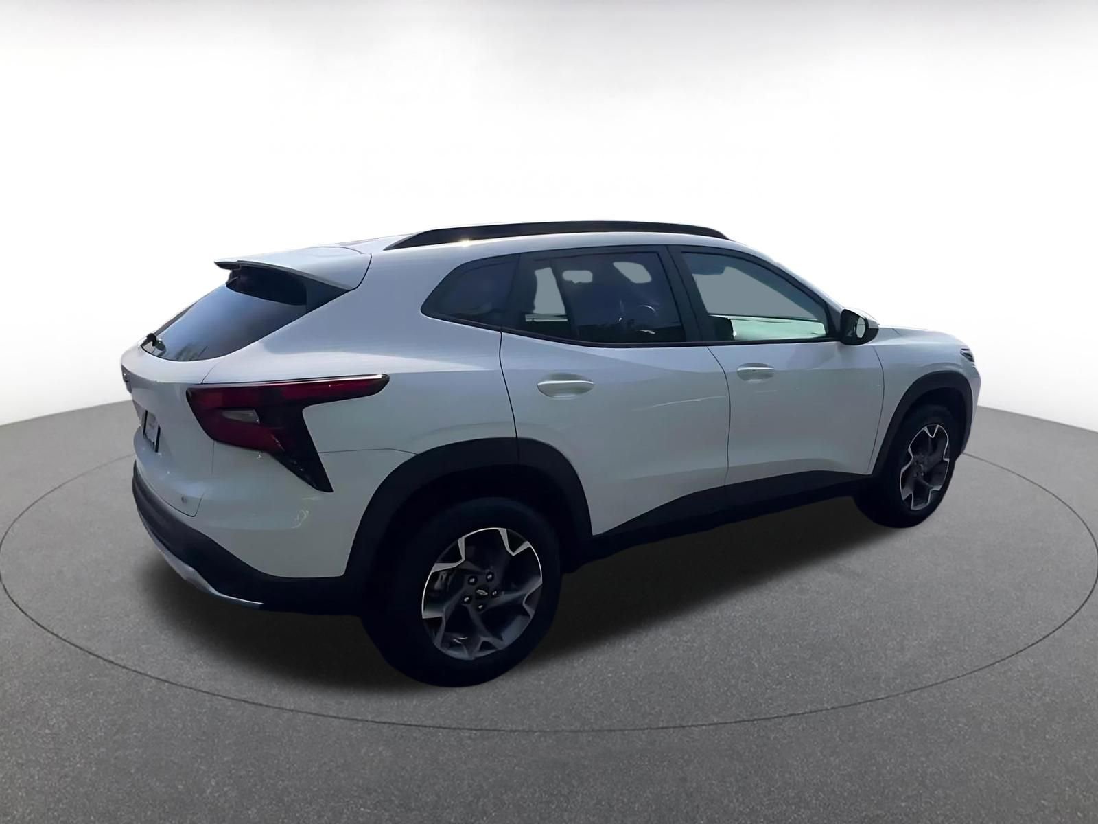 Thumbnail: 2025 Chevrolet Trax - 15