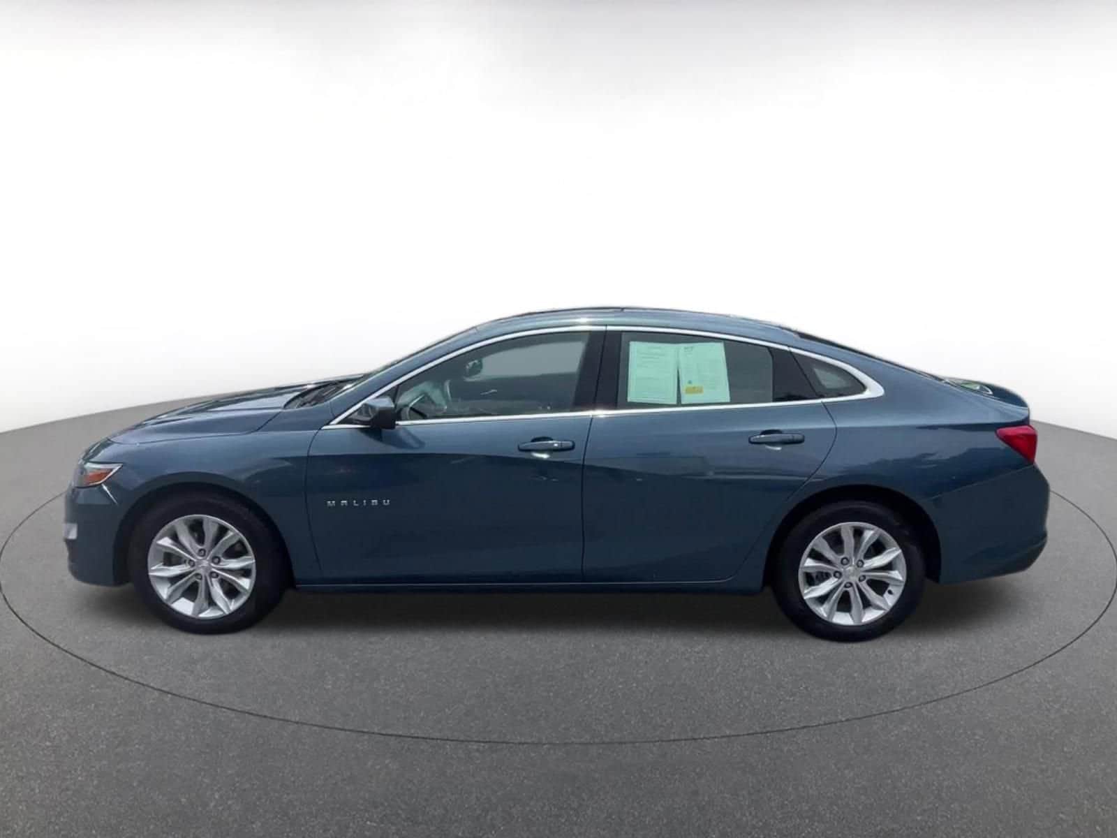 2024 Chevrolet Malibu LT 8