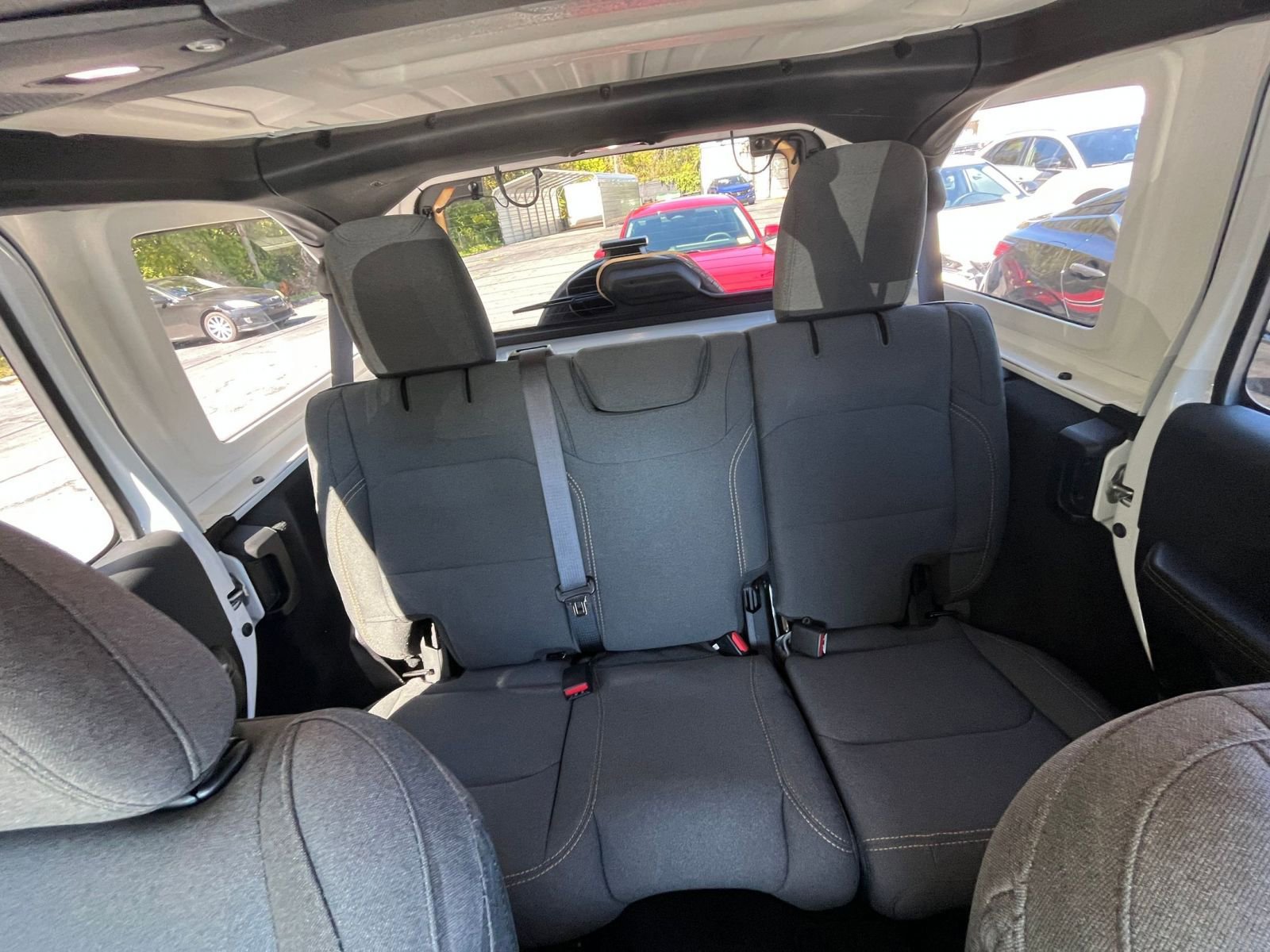 Thumbnail: 2025 Jeep Wrangler - 34